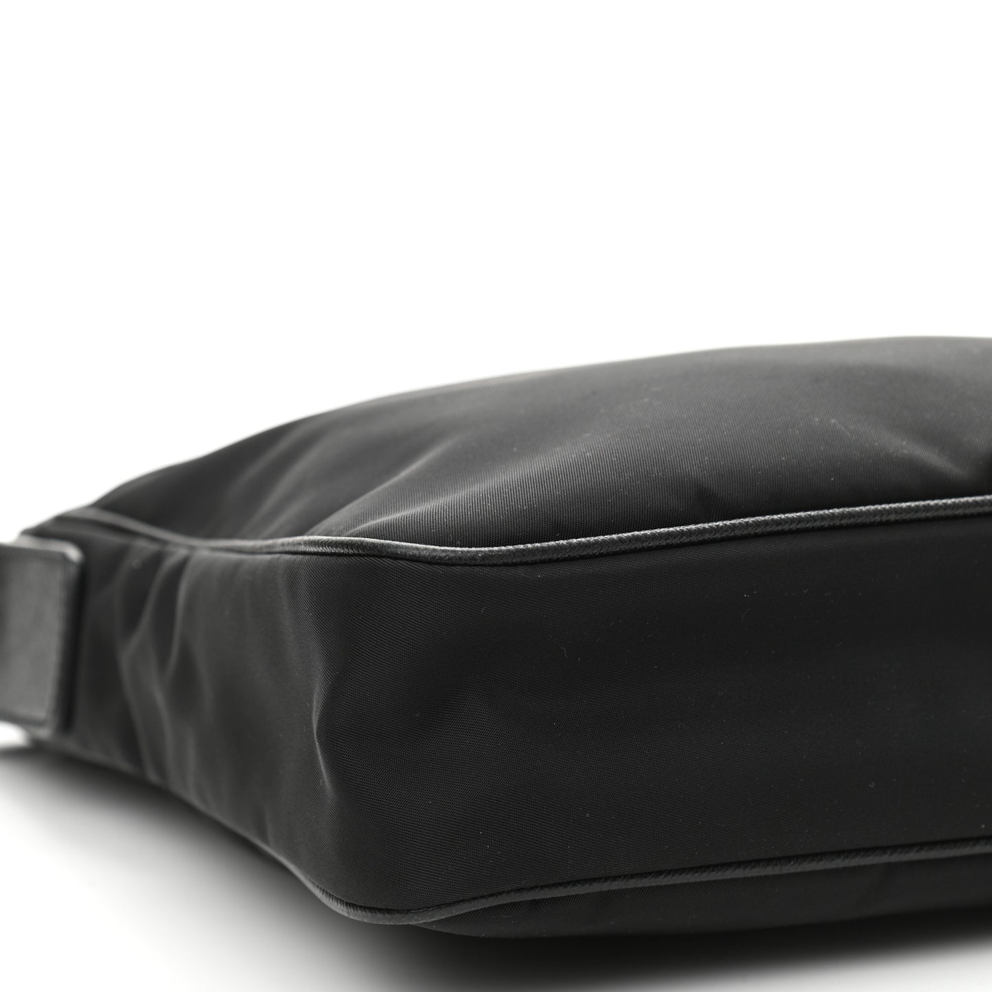 Tessuto Nylon Saffiano Flat Messenger Bag Black