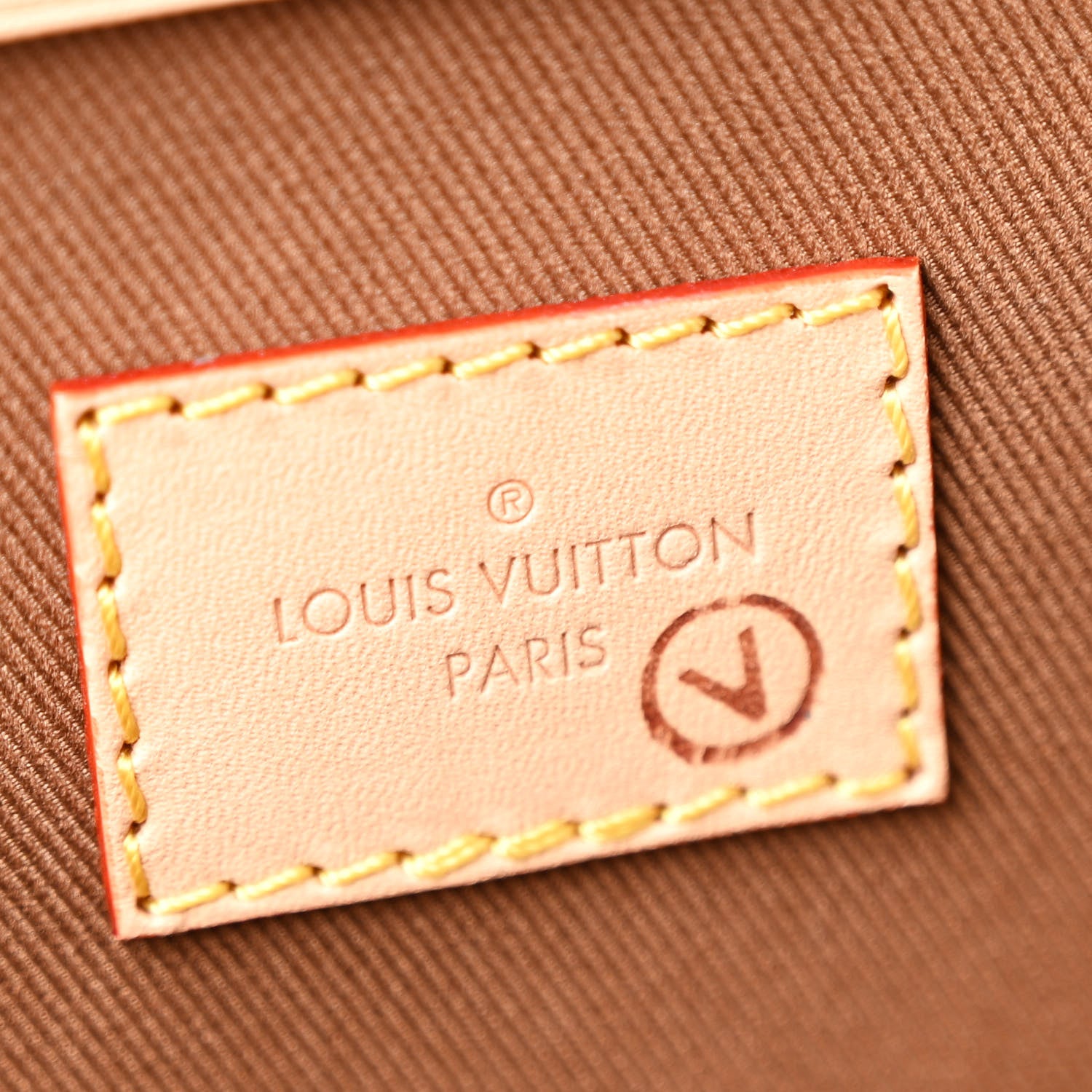 Louis Vuitton Monogram Montsouris MM NV2 6 of 9