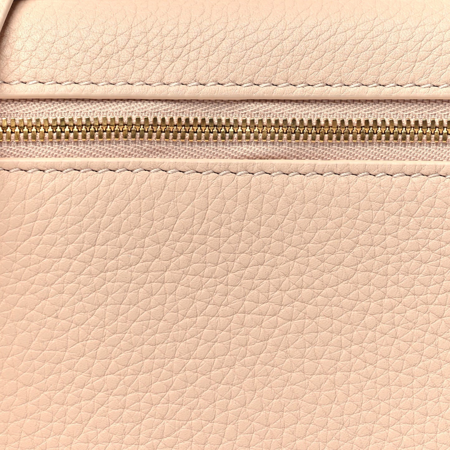 Grained Calfskin Extra Pocket Mini Pouch Creamed Honey