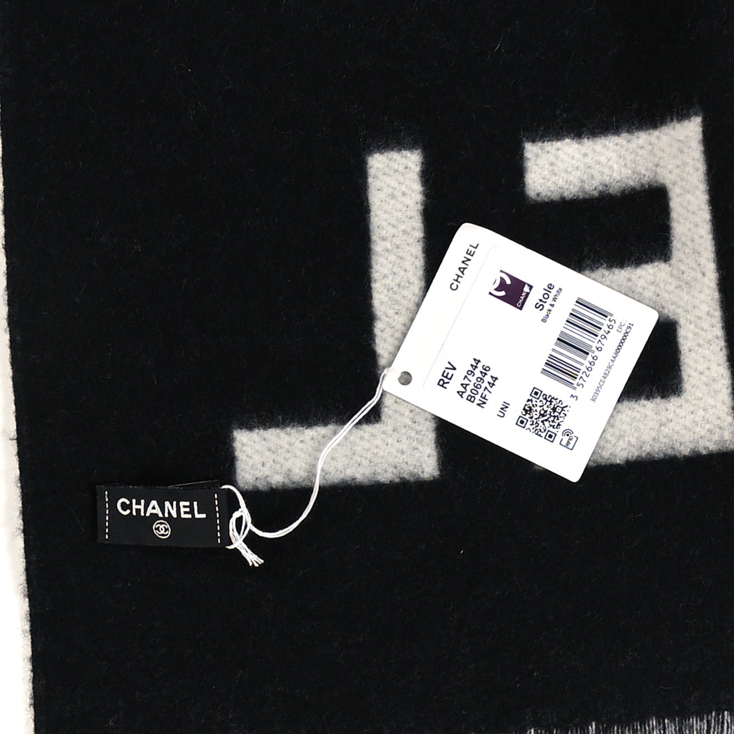 Cashmere CC Fringe Stole Black White