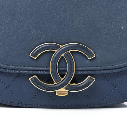 Chanel Shiny Calfskin Goatskin Quilted Small Coco Curve Messenger Flap Navy 9 of 15