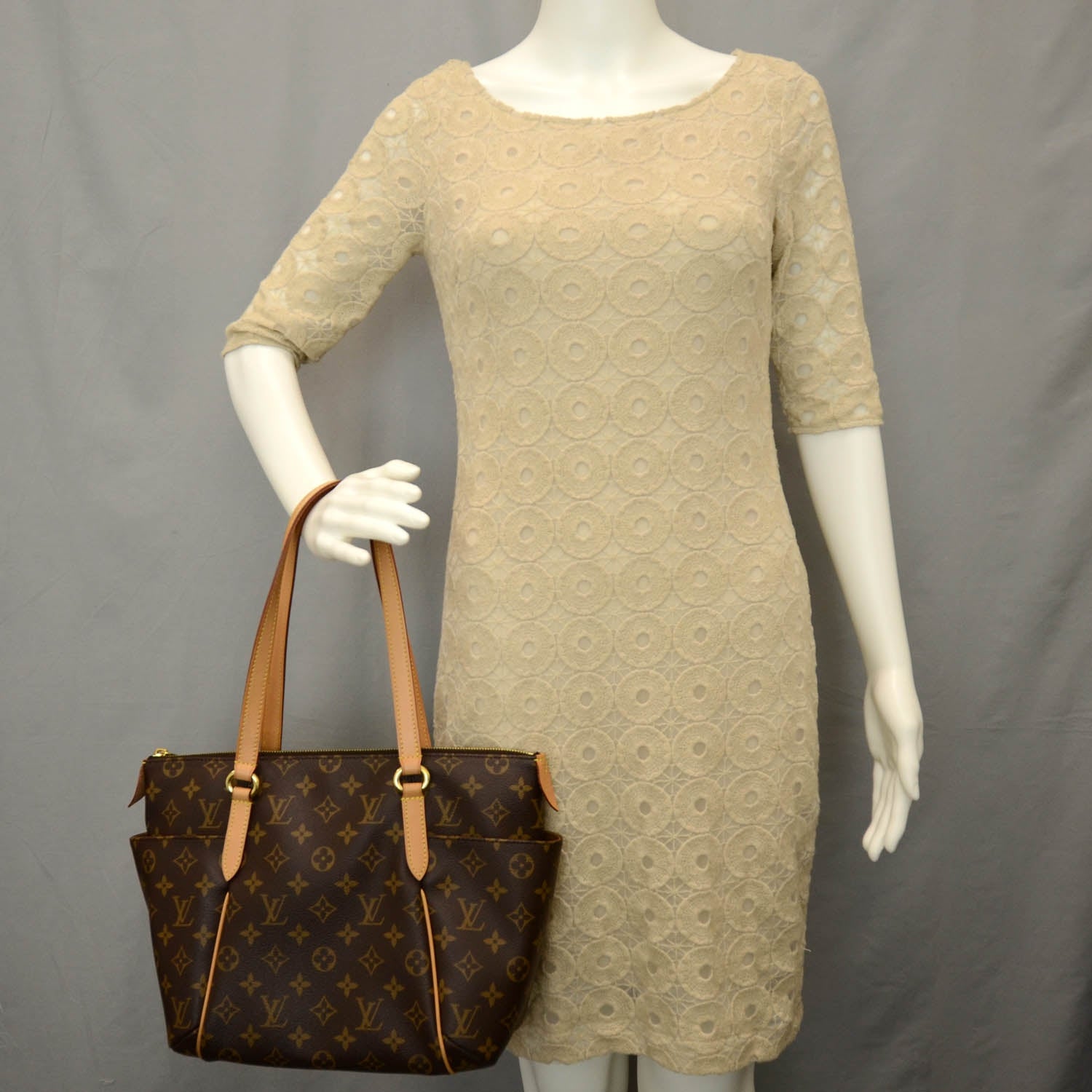 Louis Vuitton Monogram Totally PM 2 of 8