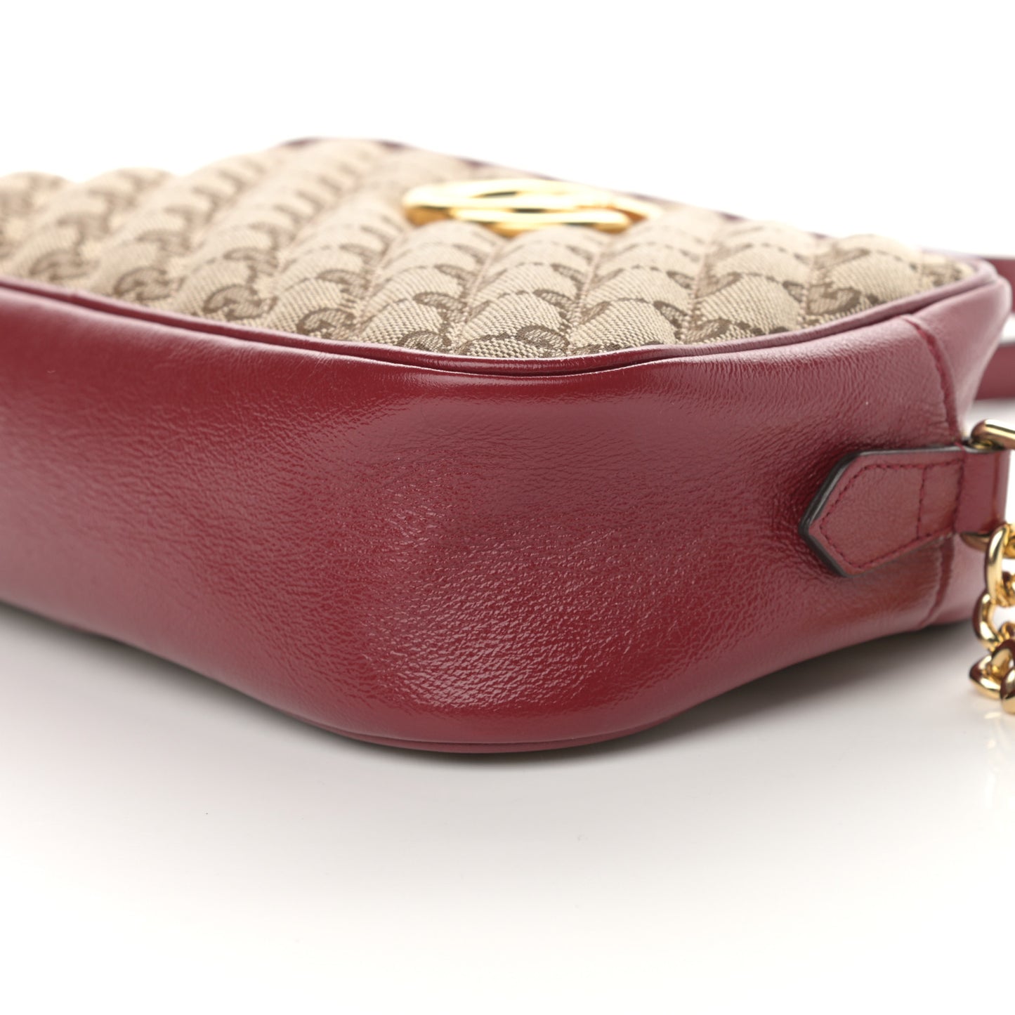 Monogram Azalea Calfskin Matelasse Diagonal Small GG Marmont Chain Shoulder Bag Beige Ebony New Cherry Red