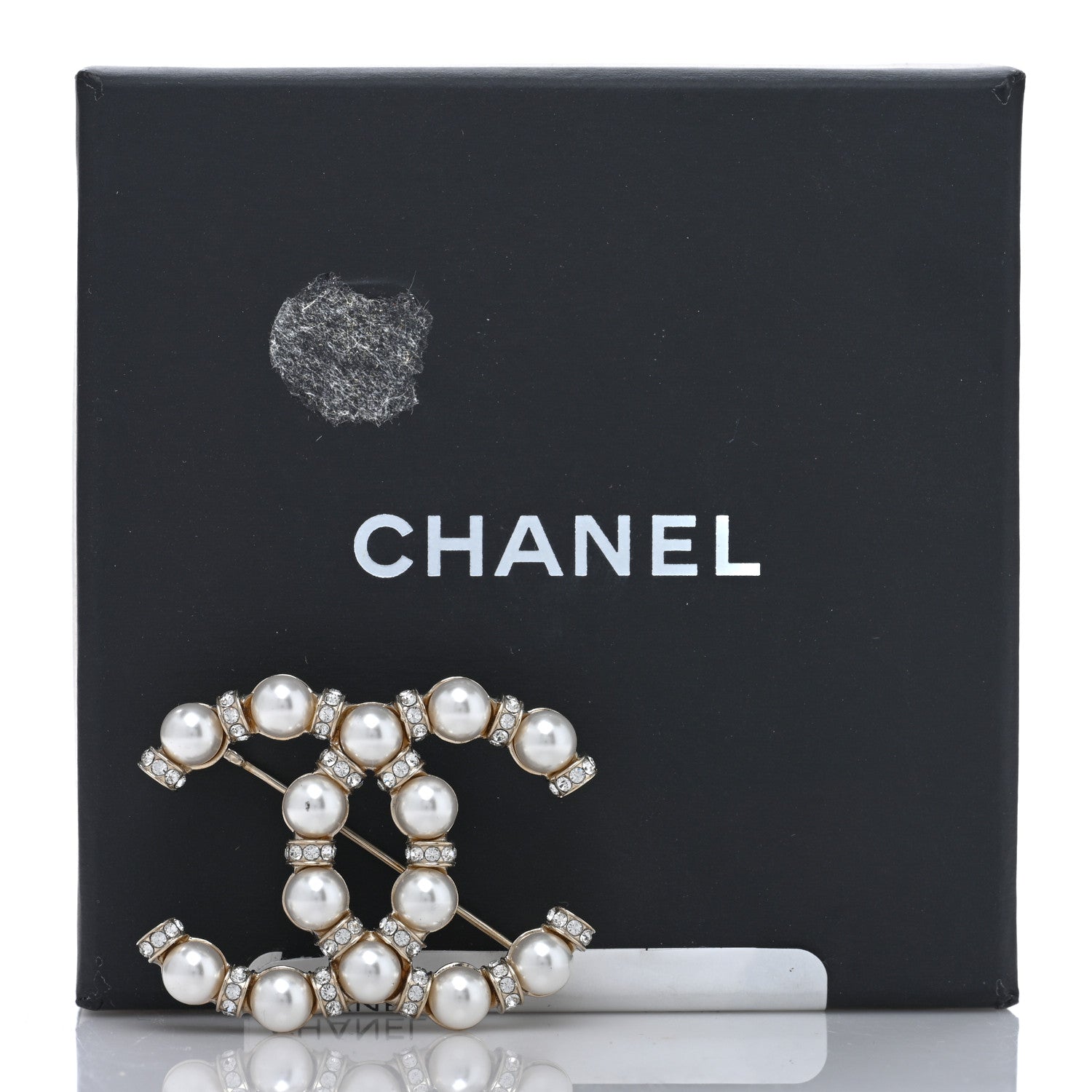 Chanel Pearl Crystal Nefertiti CC Brooch Gold 4 of 4