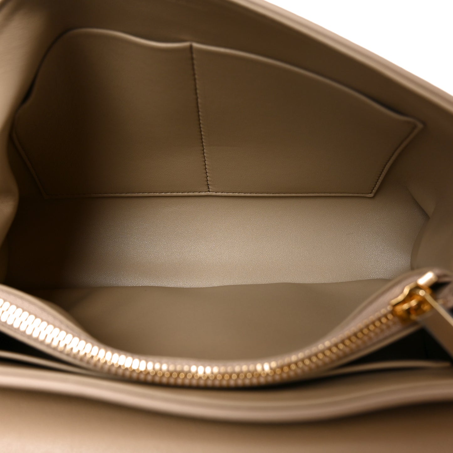 Supple Grained Calfskin Medium Nino Safari