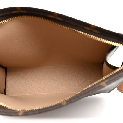 Louis Vuitton Monogram Toiletry Pouch 19 5 of 11