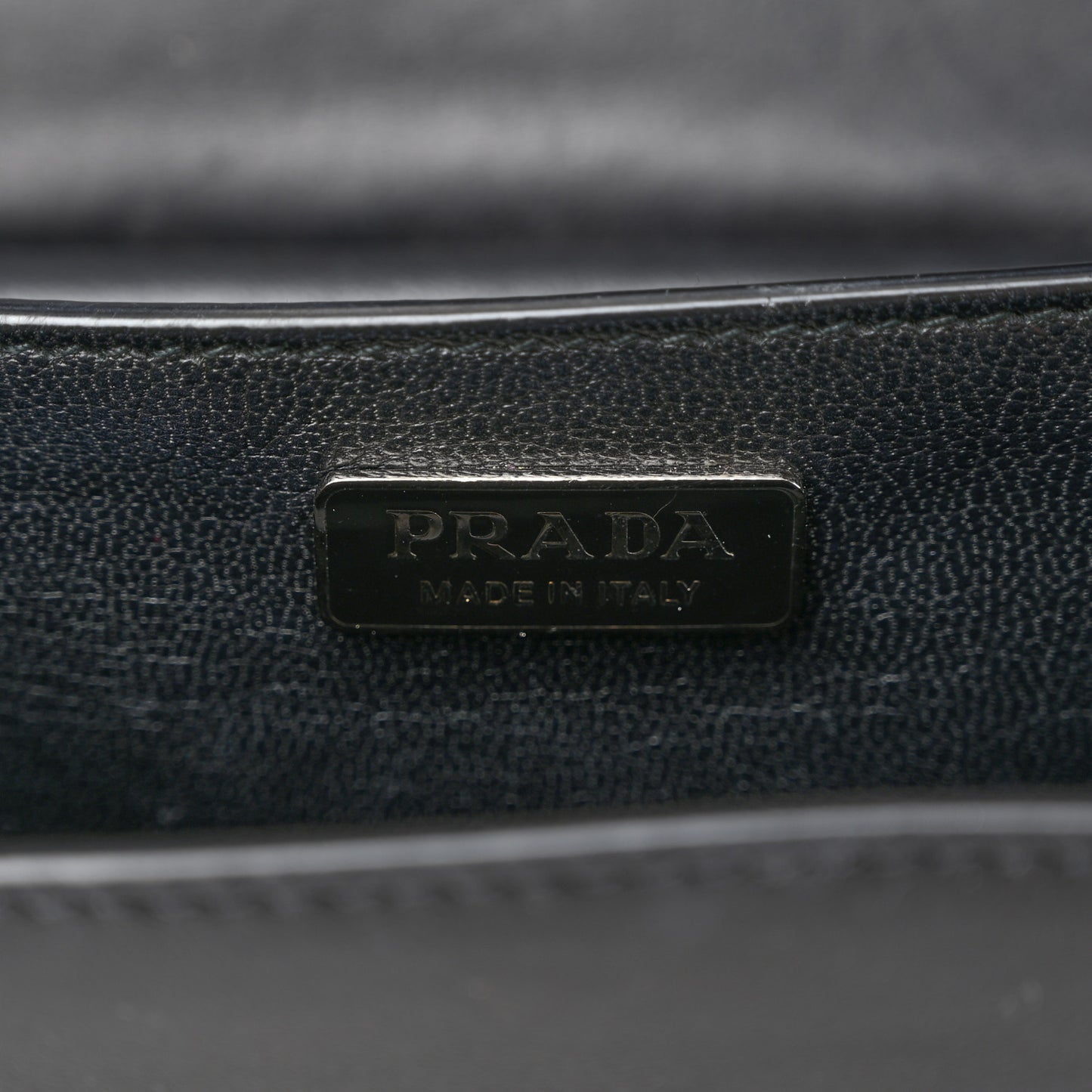 City Calf Saffiano Cahier Bag Black