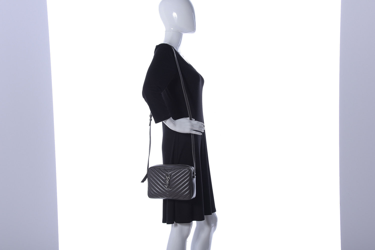 Saint Laurent Calfskin Matelasse Monogram Lou Camera Bag Asphalt 2 of 11