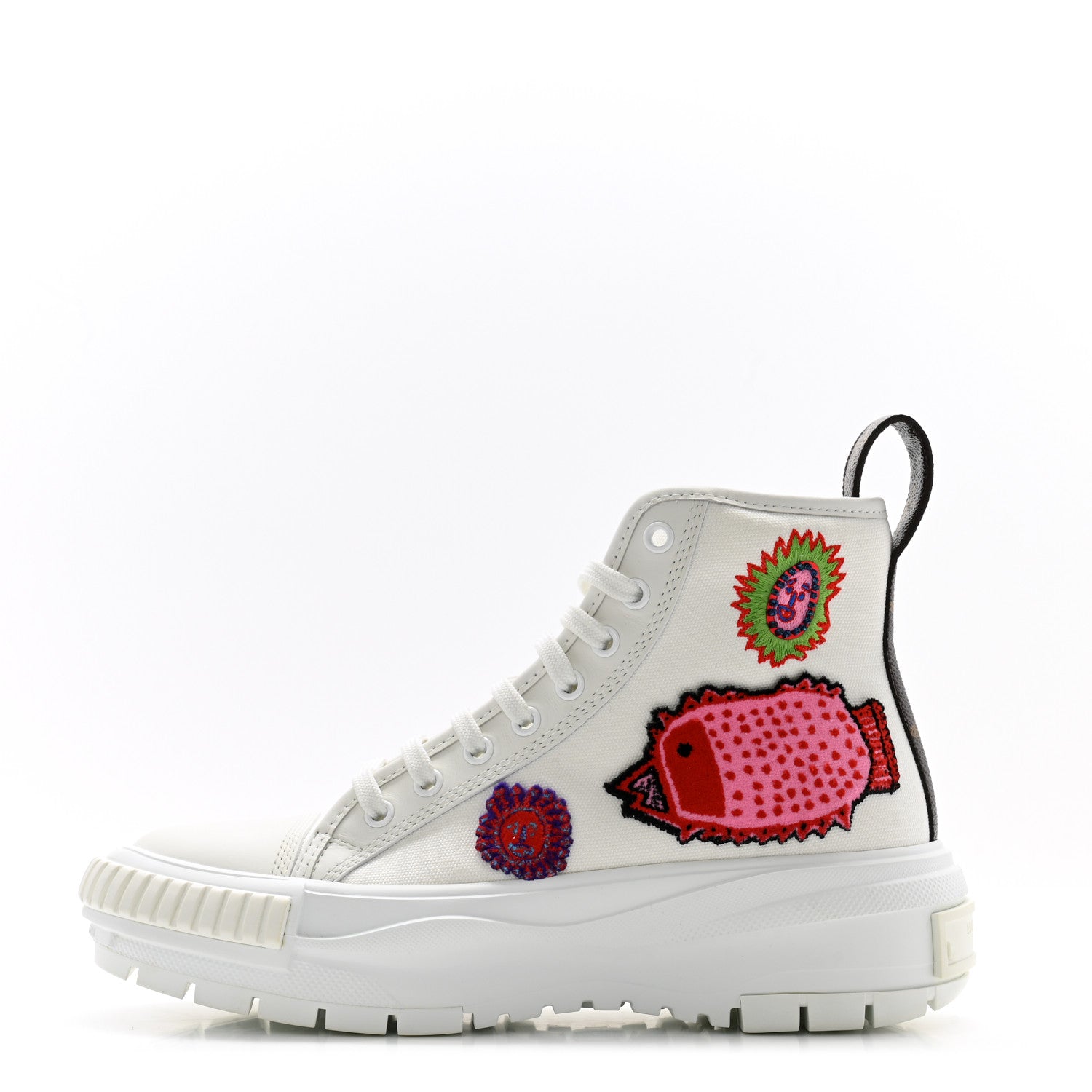 Louis Vuitton キャンプ Louis Vuitton x Yayoi Kusama with Chloe Tang Covers Citizen