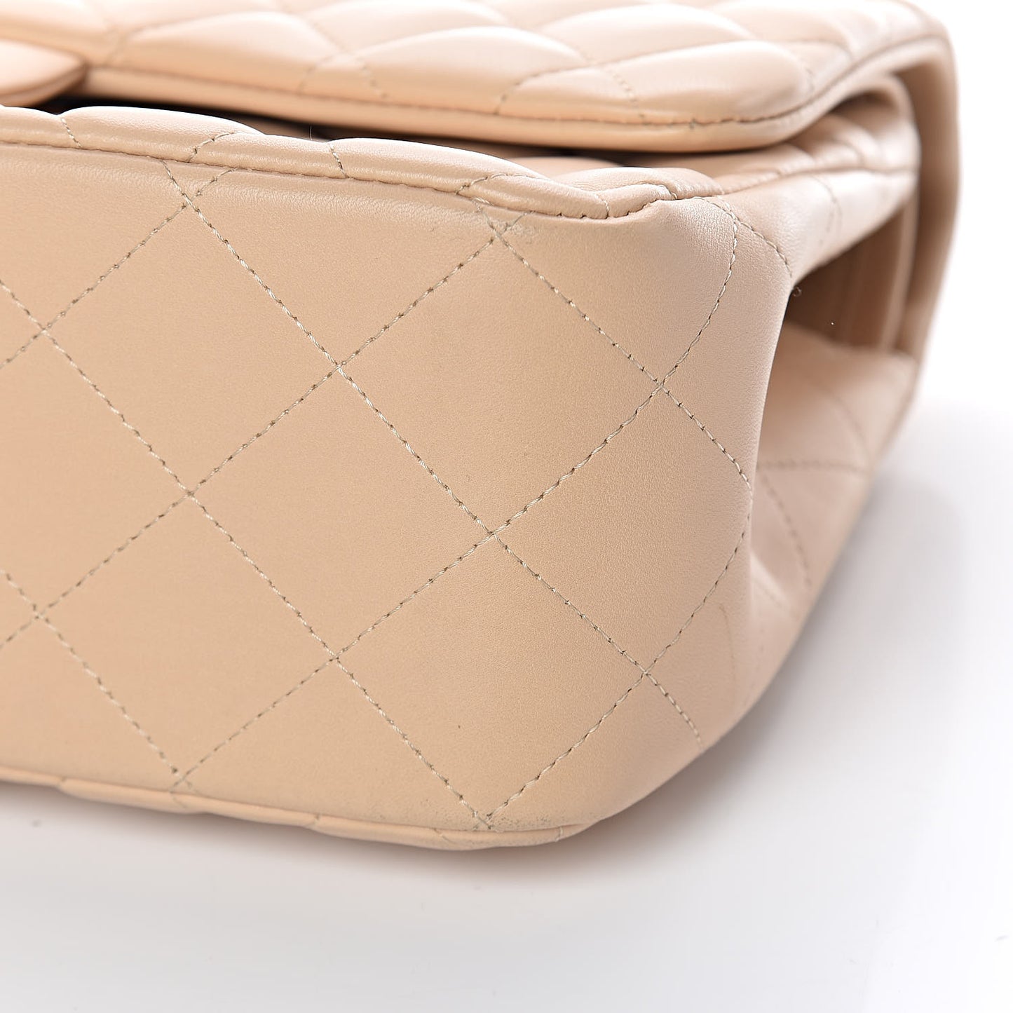 Lambskin Quilted Jumbo Double Flap Beige Clair