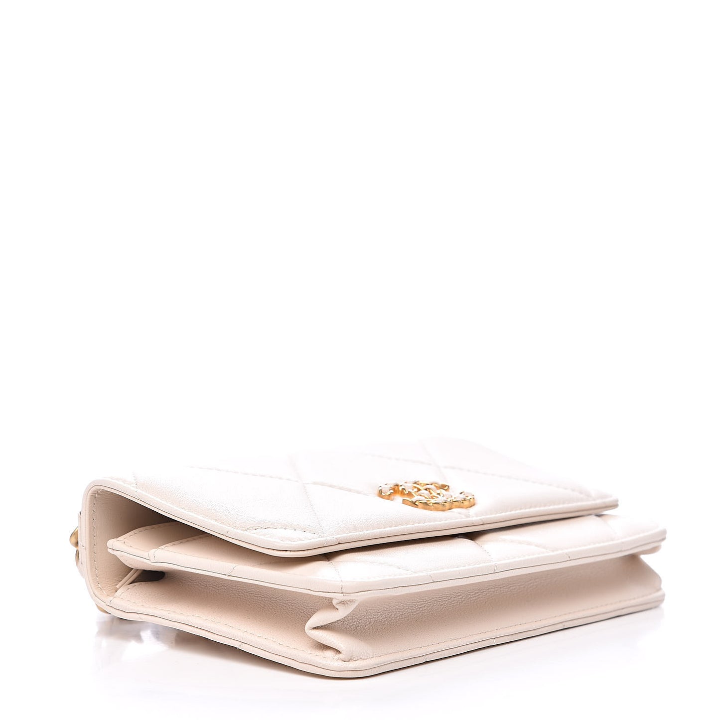 Goatskin Quilted 19 Wallet On Chain WOC Light Beige