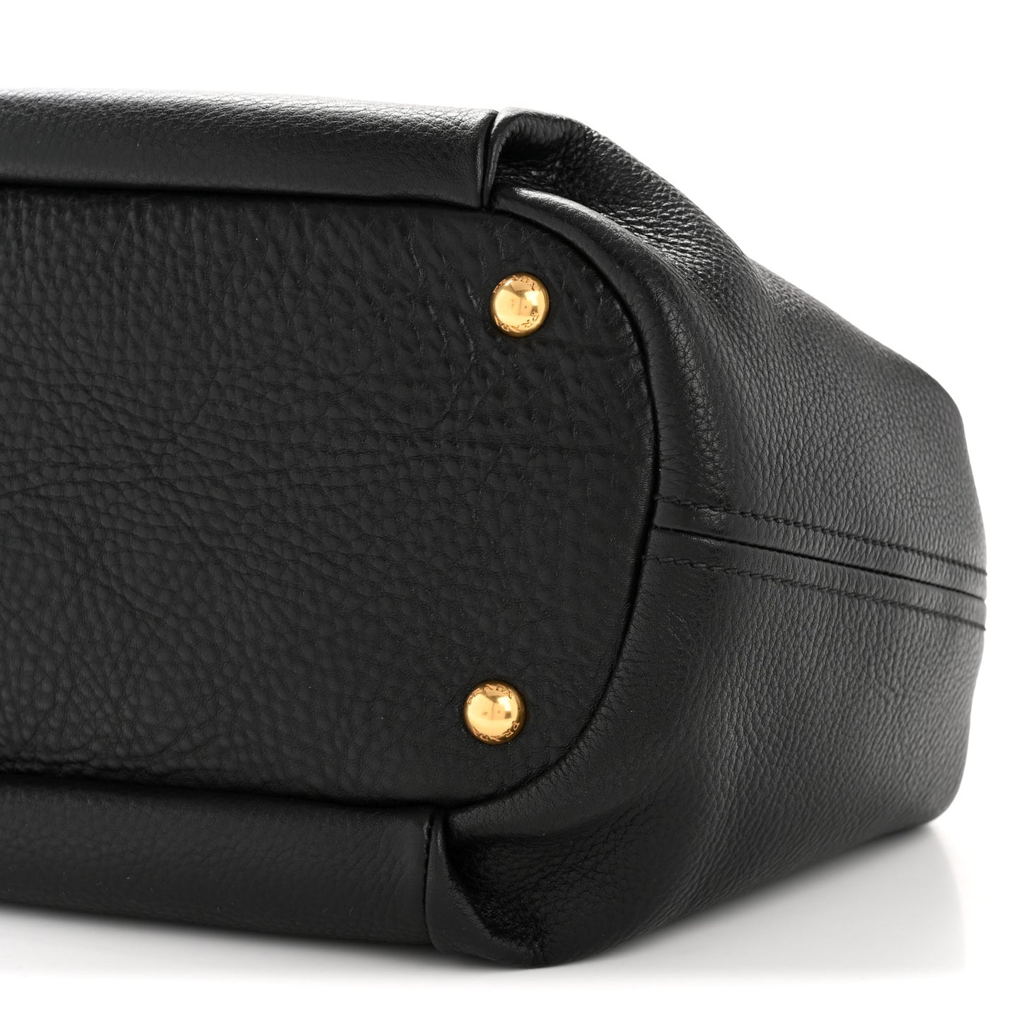 Vitello Daino Shoulder Bag Black
