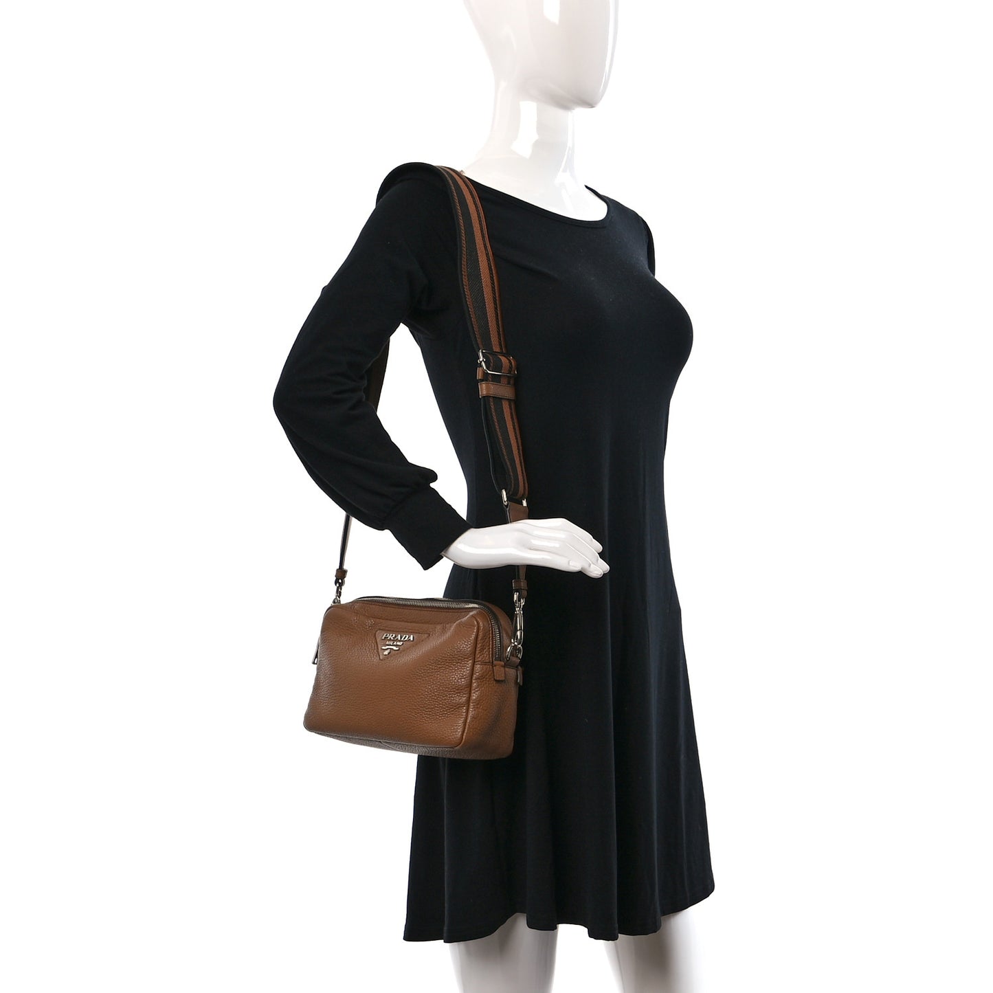 Vitello Daino Soft Medium Double Zip Shoulder Bag Caramel