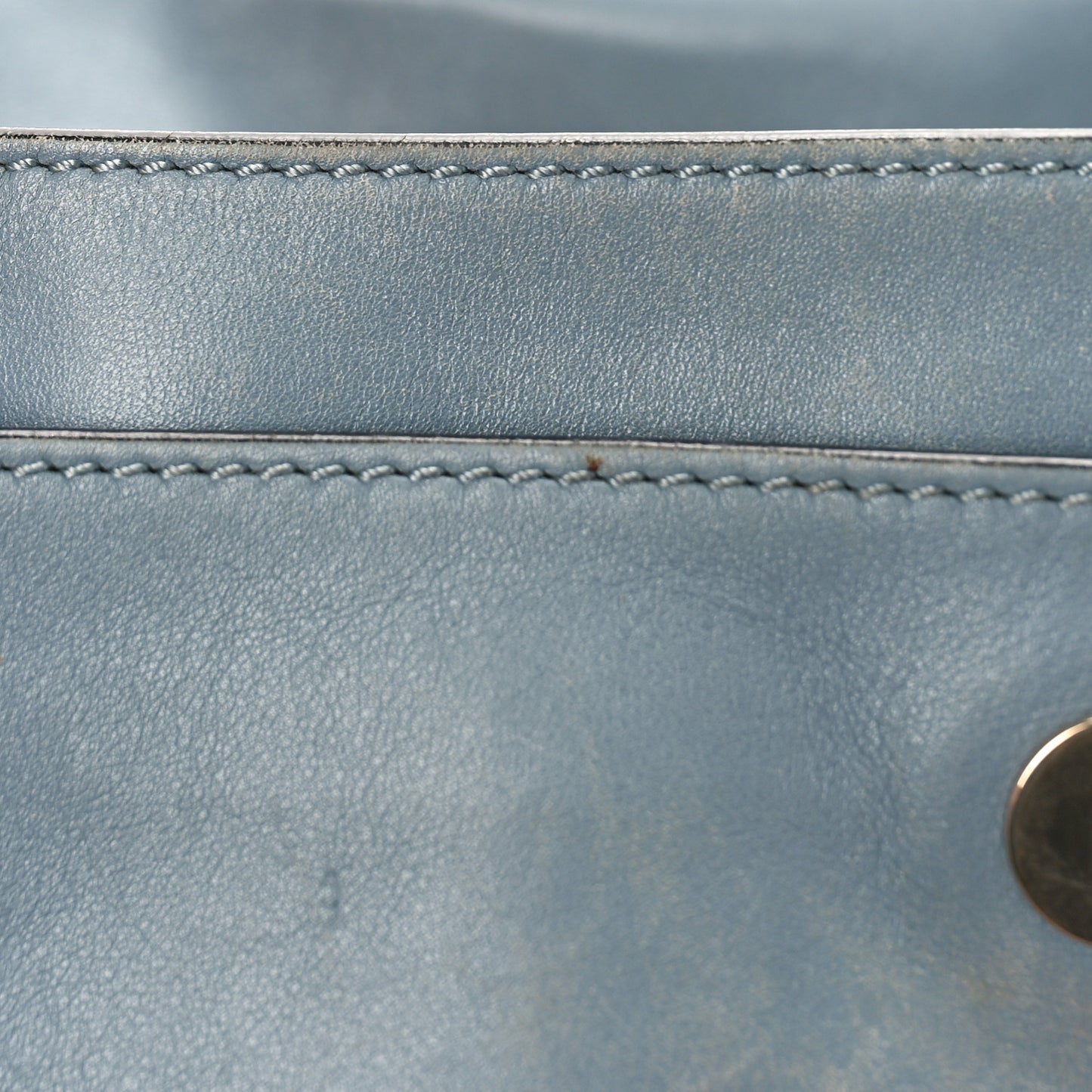 Vitello Rockstud Flap Shoulder Bag Light Stone