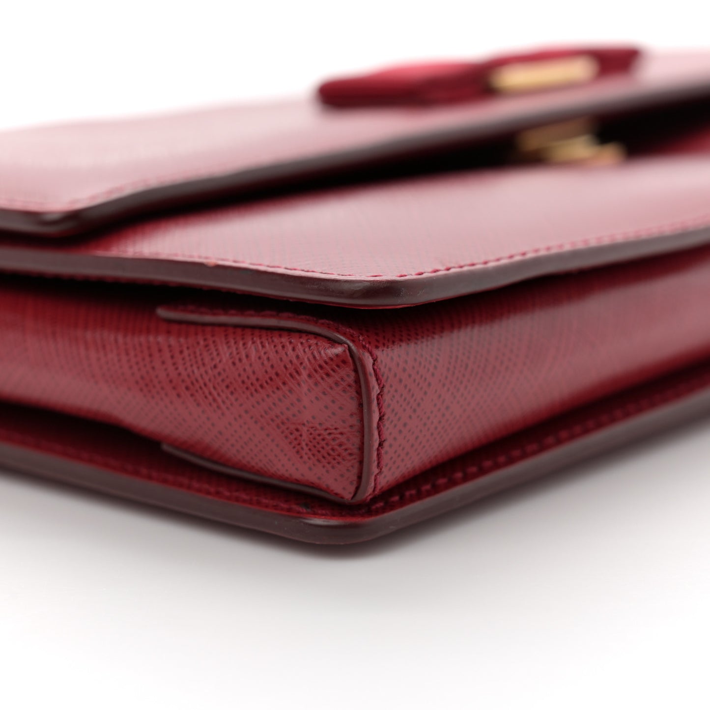 Hammered Calfskin Vara Bow Chain Crossbody Red