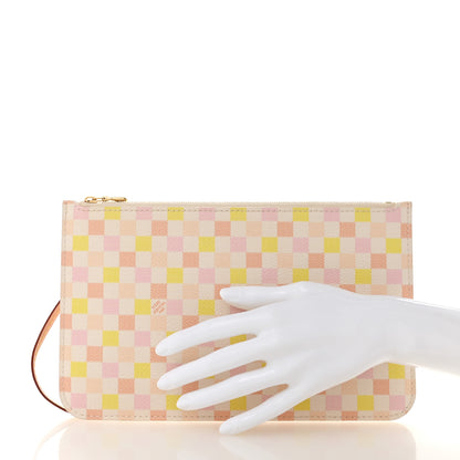 Louis Vuitton Damier Giant Neverfull MM Pochette Peach 2 of 11