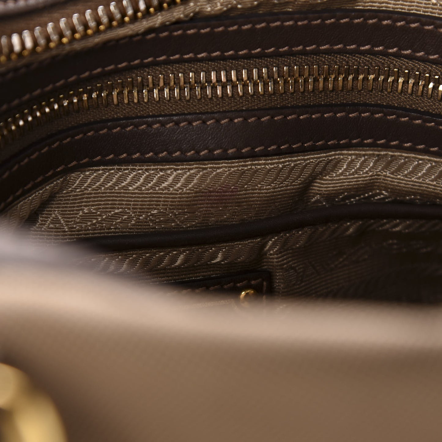 Jacquard Logo Tote Corda Bruciato
