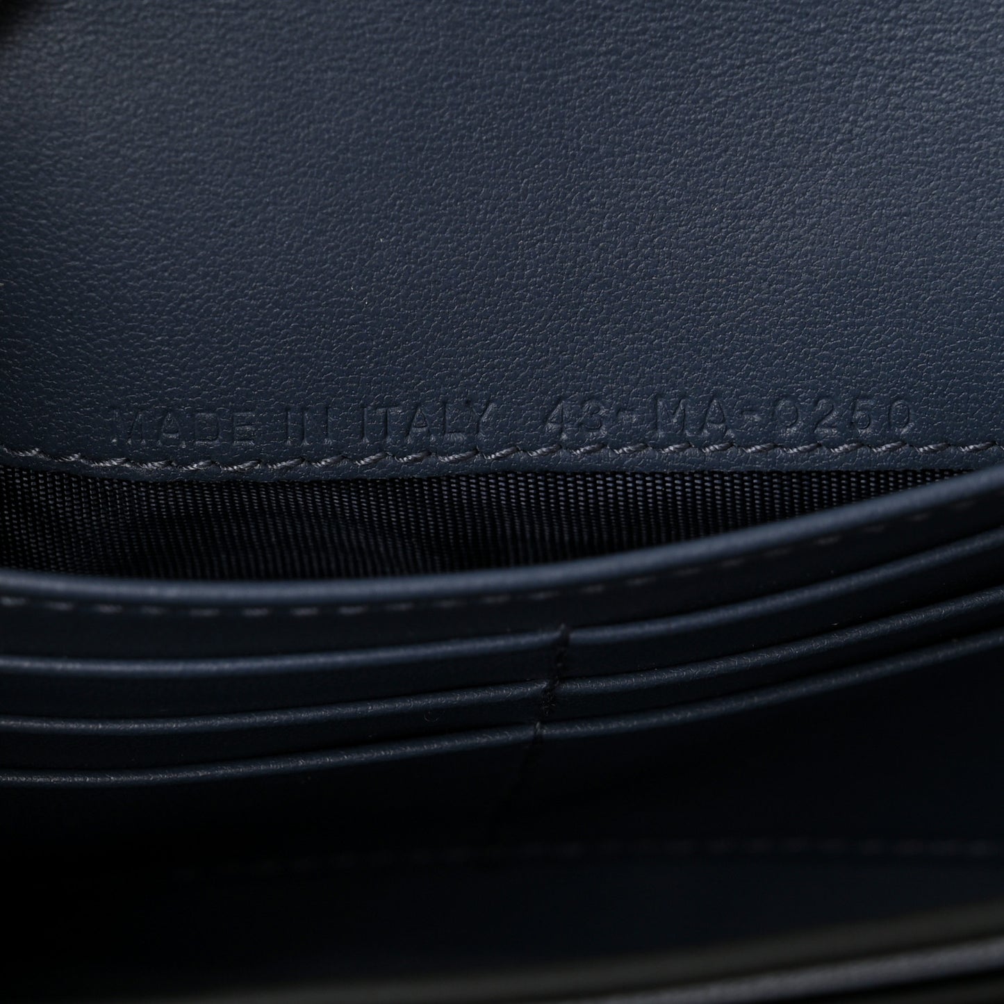 Goatskin Saddle Long Wallet With Chain Dark Blue