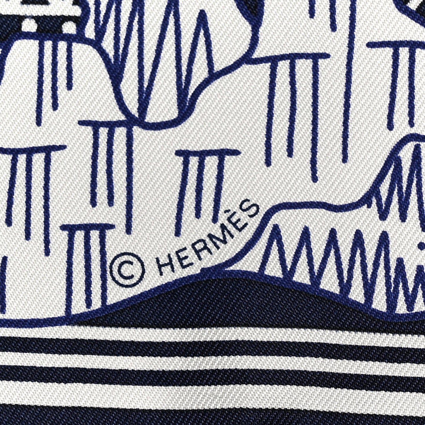 Silk Les Canyons Etoiles Bandana Scarf 55 Marine White