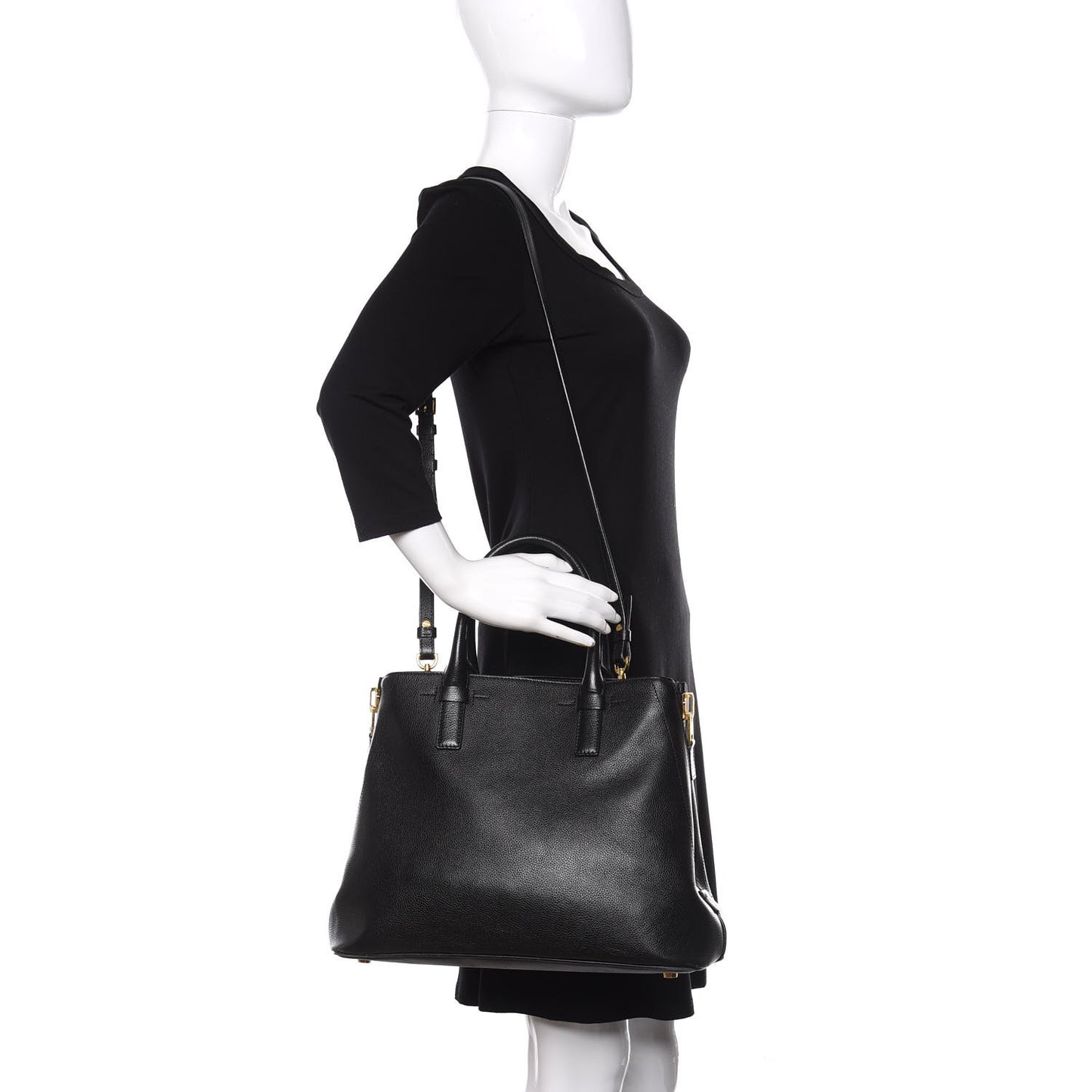 Pebbled Calfskin Medium Jennifer Zip Tote Black