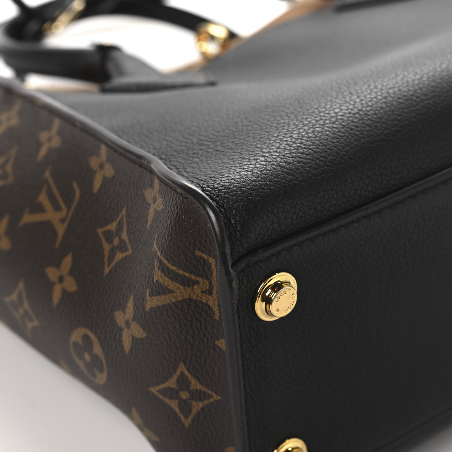 Calfskin Monogram On My Side MM Black