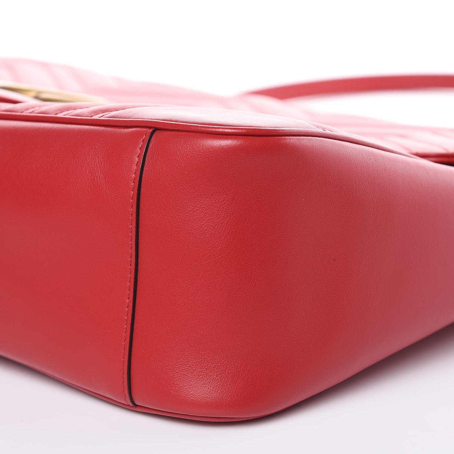 Calfskin Matelasse Large GG Marmont Shoulder Bag Hibiscus Red