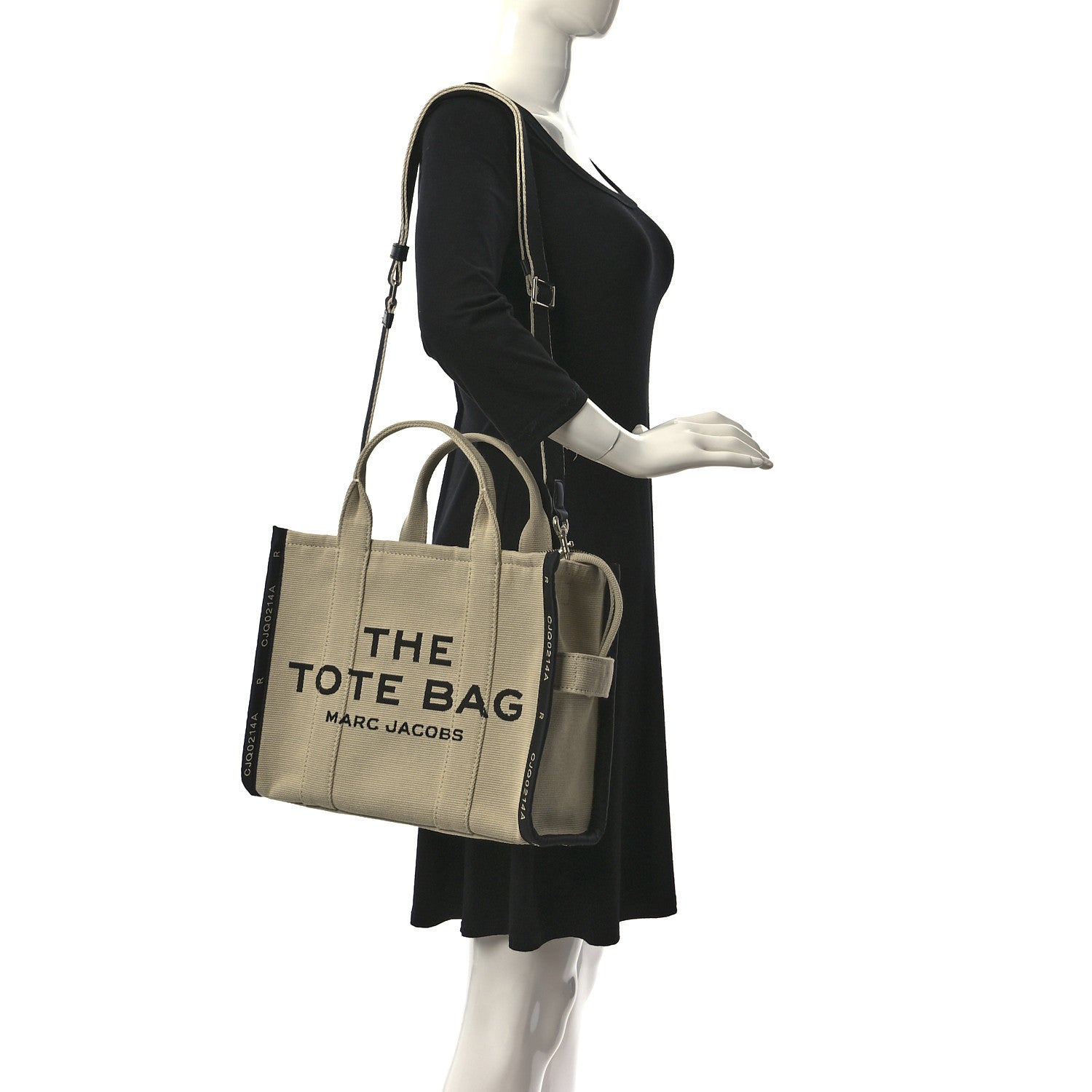 Marc Jacobs Jacquard Medium The Traveler Tote Bag Warm Sand 2 of 9