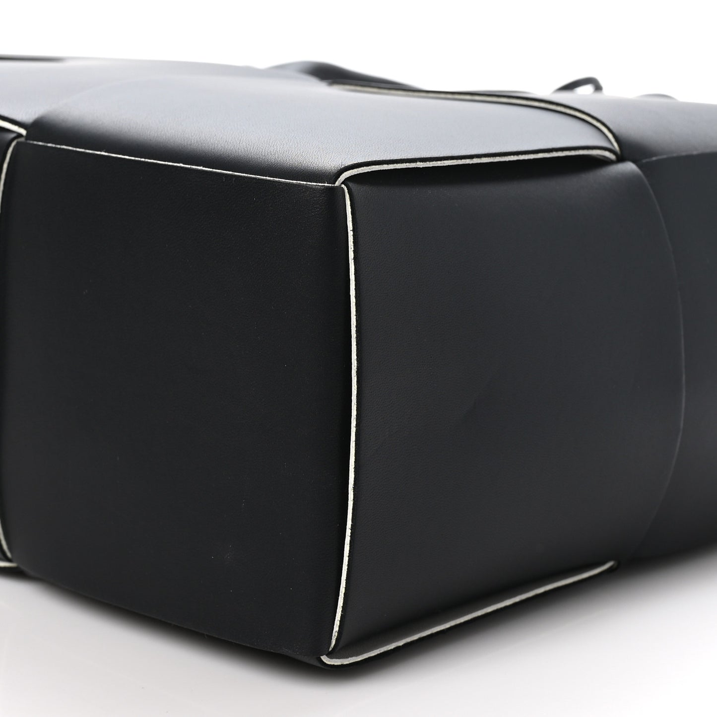 Nappa Maxi Intrecciato Medium Arco Tote Black White