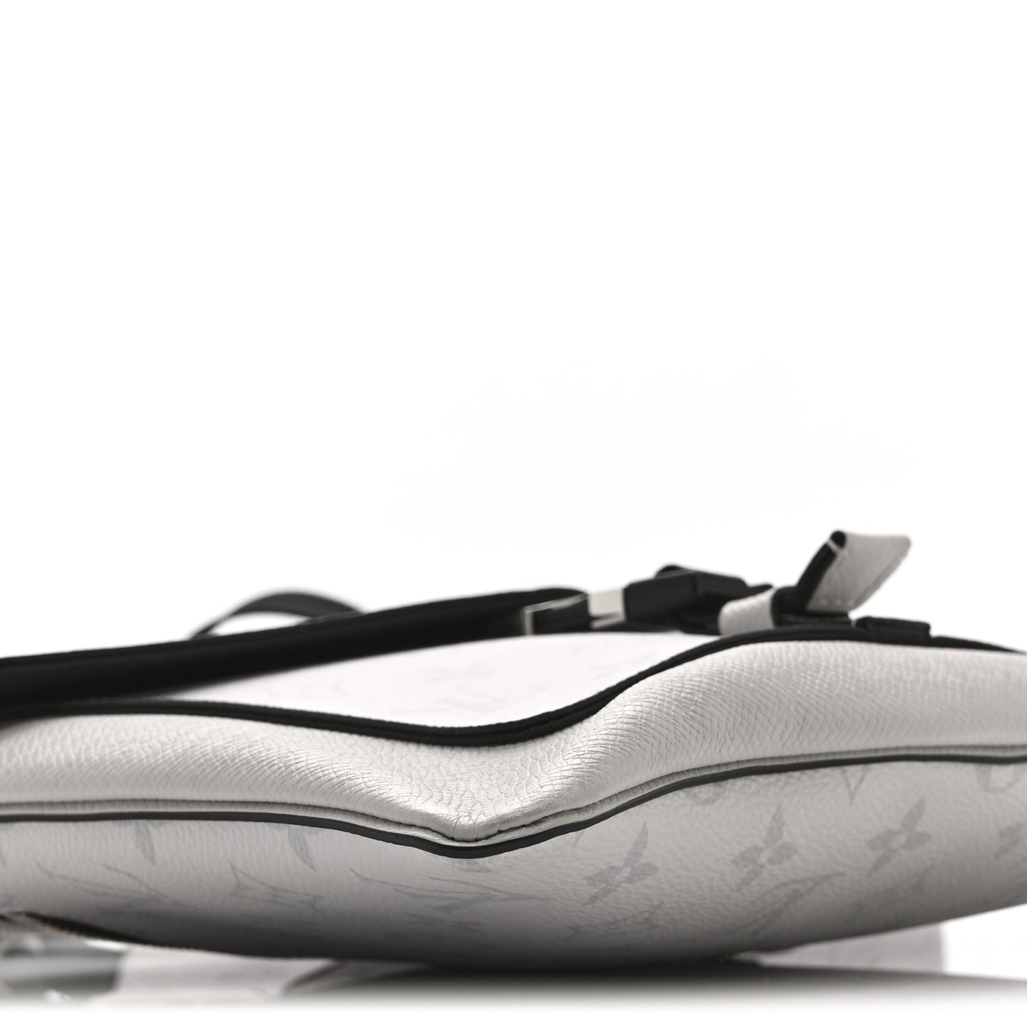 Taigarama Outdoor Flap Messenger White
