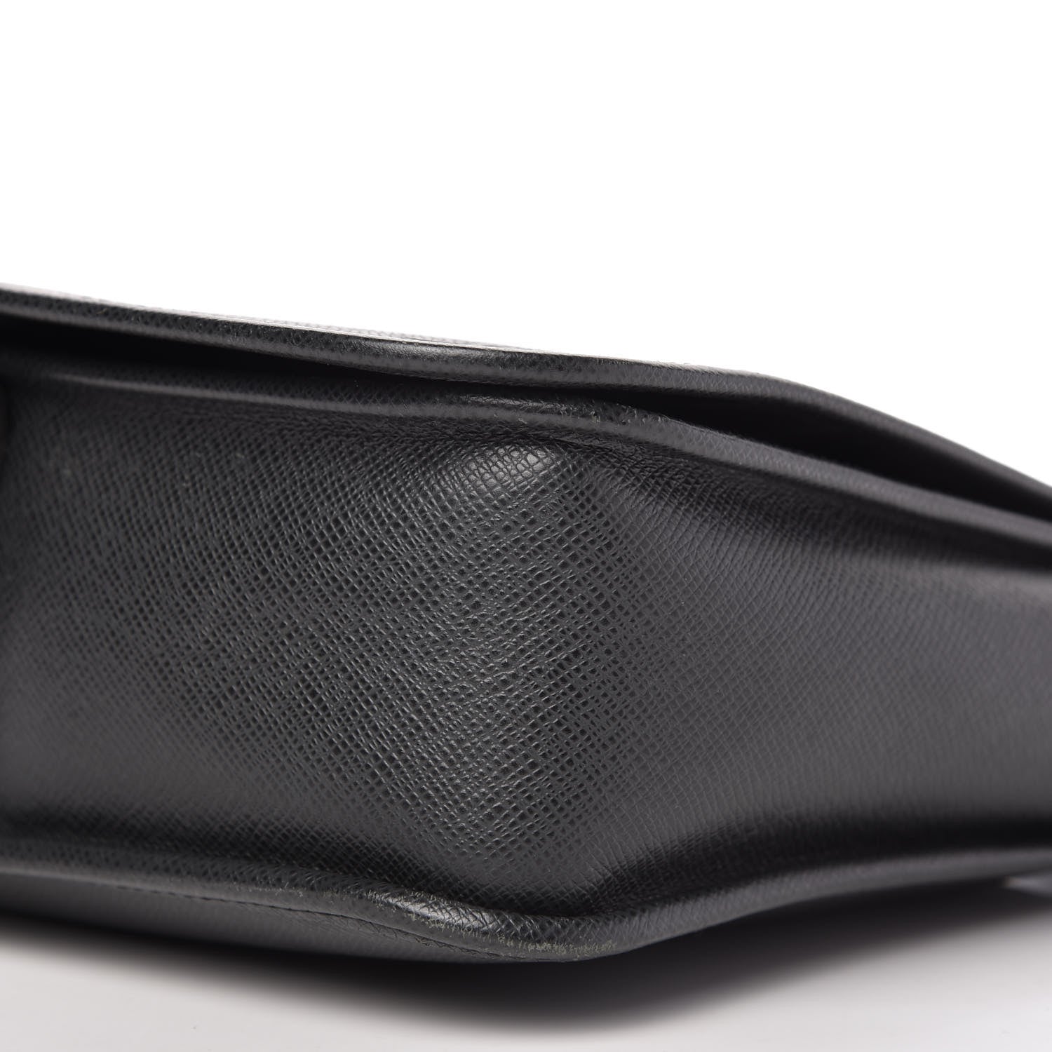Louis Vuitton Taiga Andrei Ardoise 7 of 9