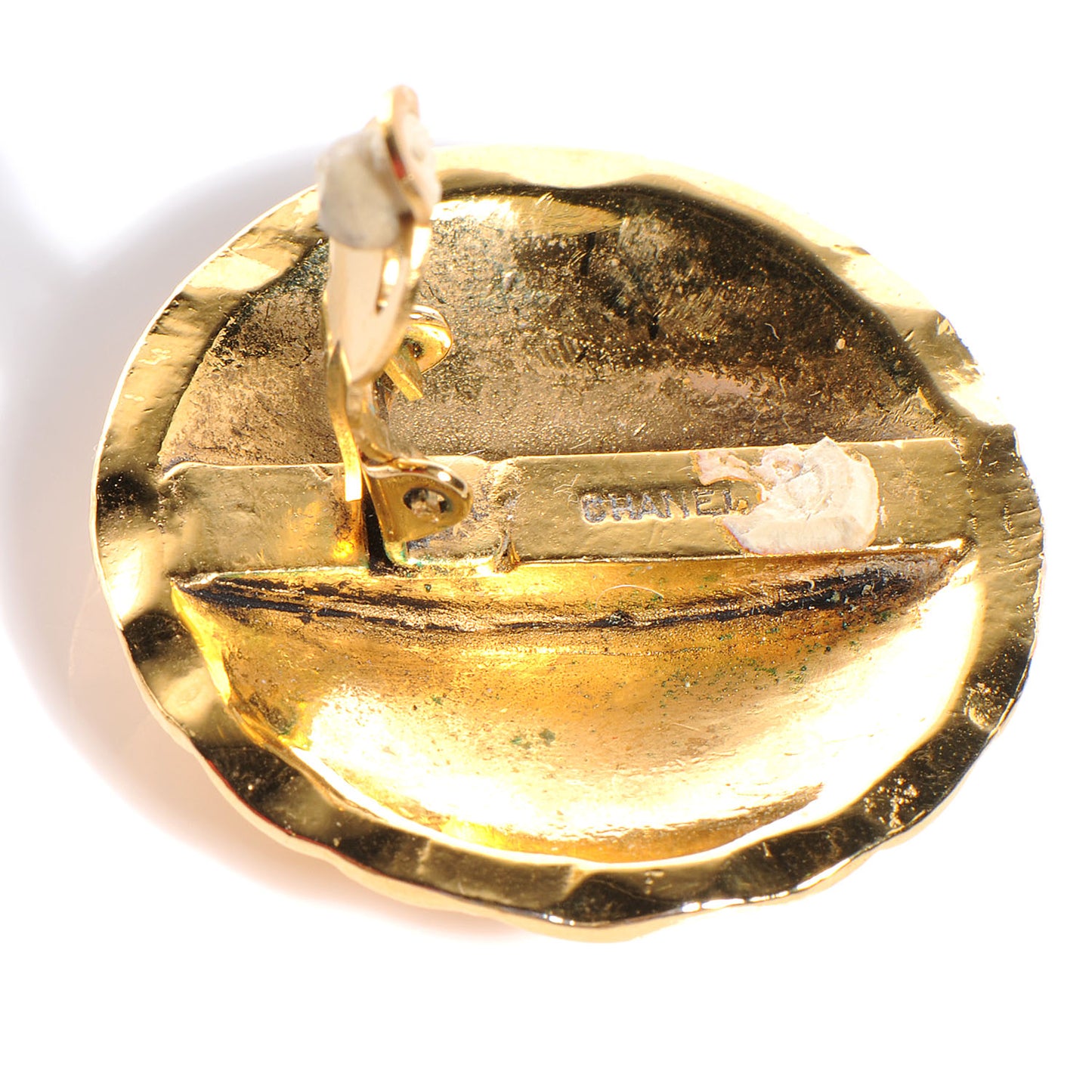 Metal Quilted CC Round Clip On Earrings Gold
