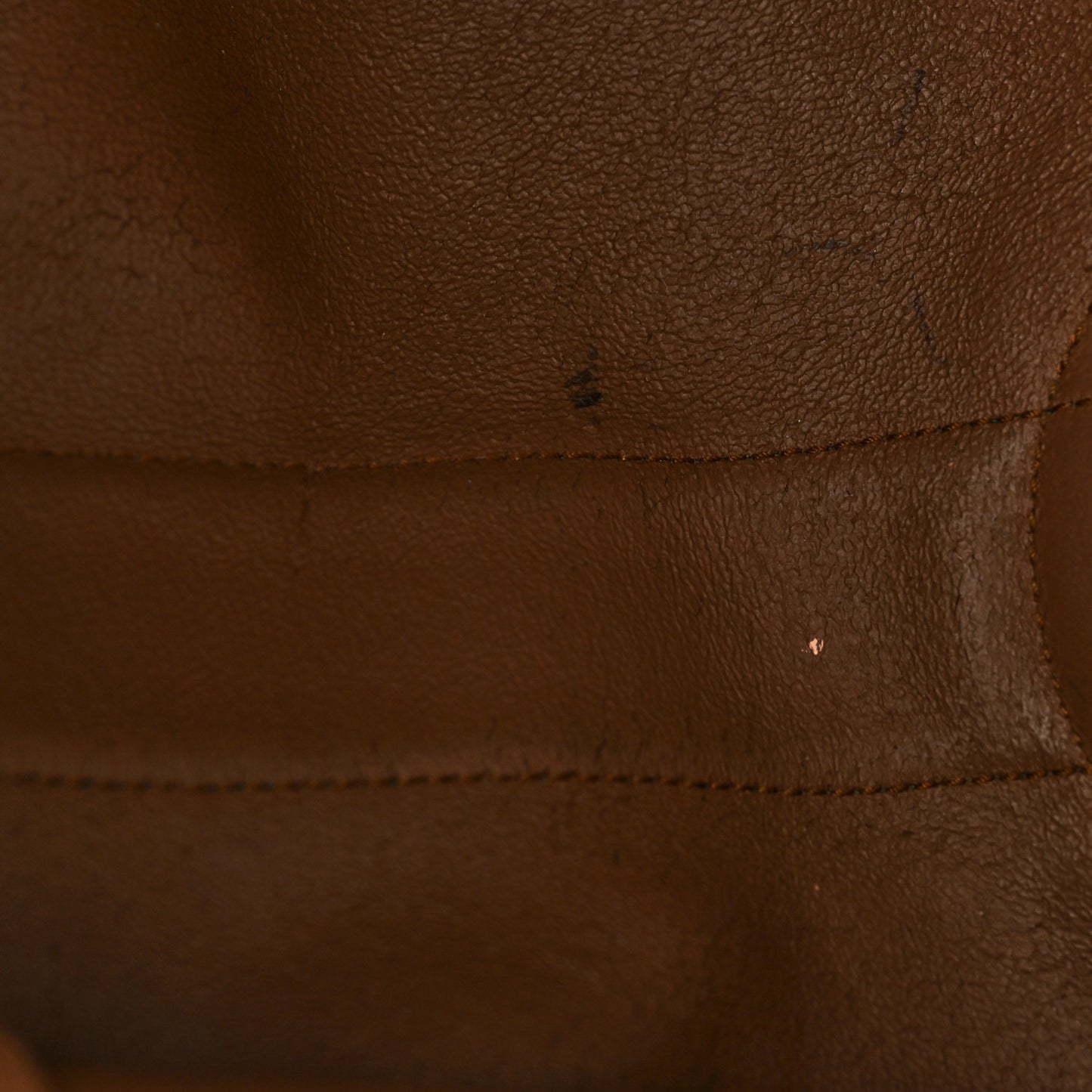 Suede Patent Large Rajah Chain Tote Nocciola Black
