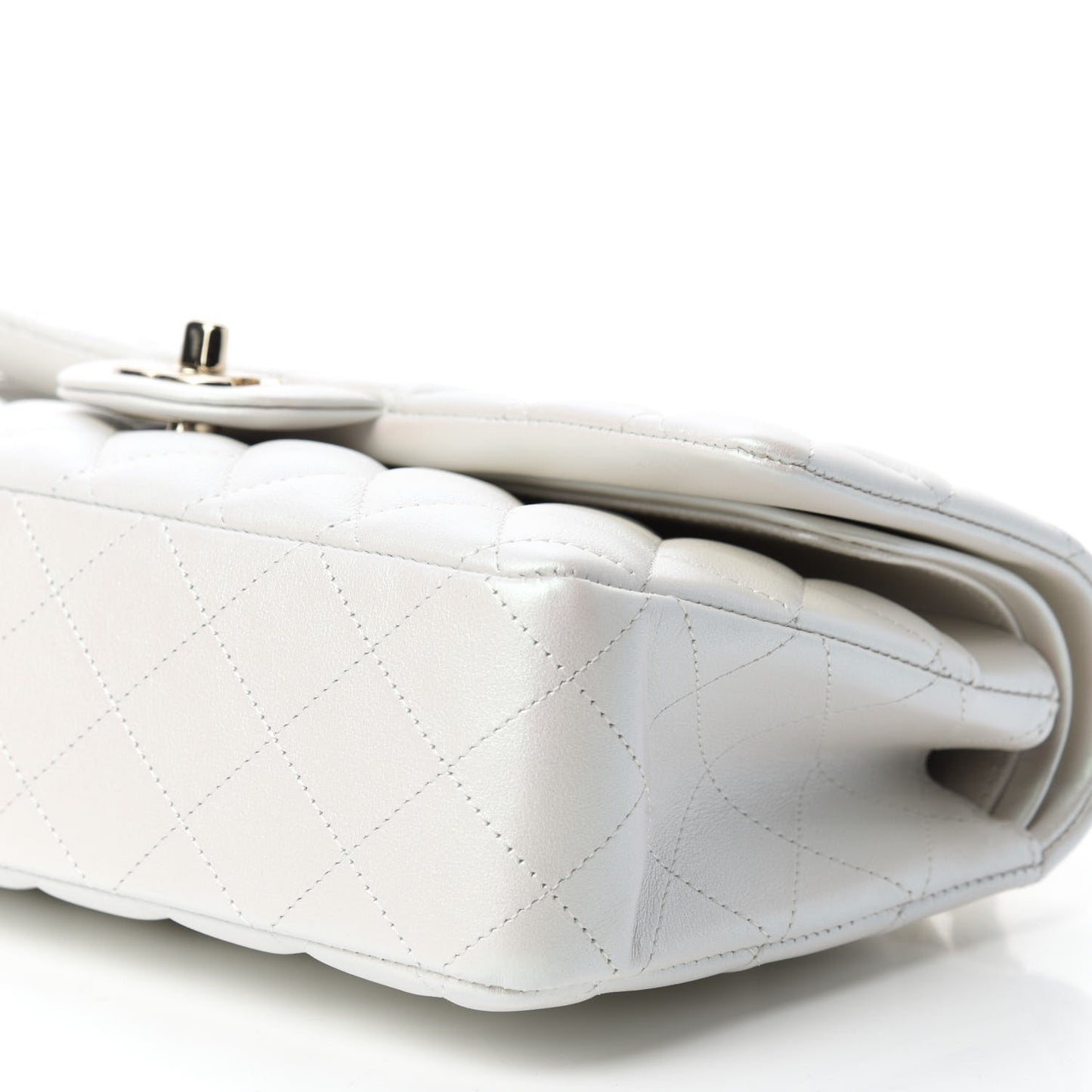 Iridescent Calfskin Quilted Medium Double Flap Ivory