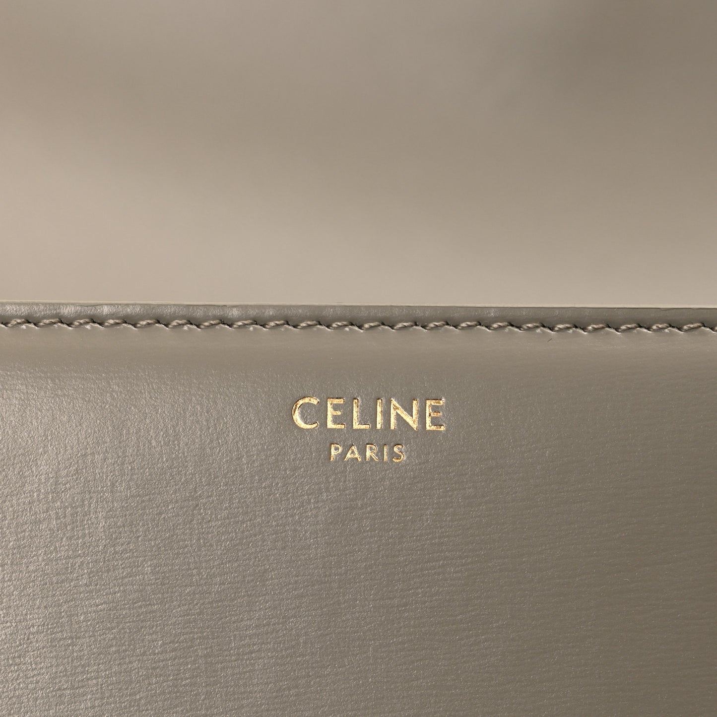 Shiny Calfskin Medium Triomphe Modern Taupe