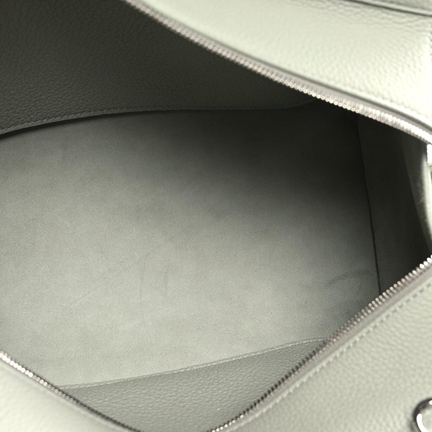 Grained Calfskin Medium Sesia Eucalyptus