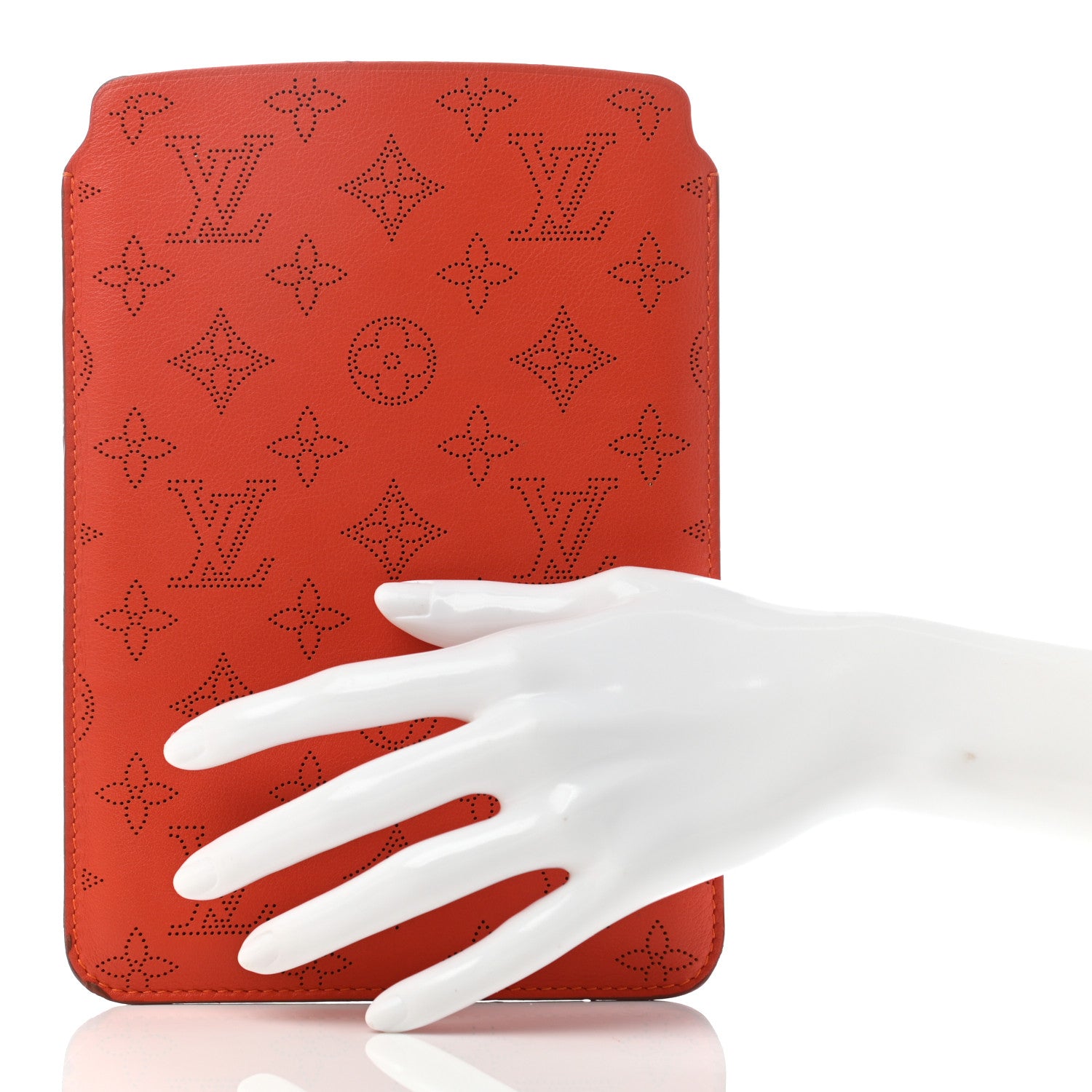 Louis Vuitton Mahina iPad Mini Softcase Clementine 2 of 6