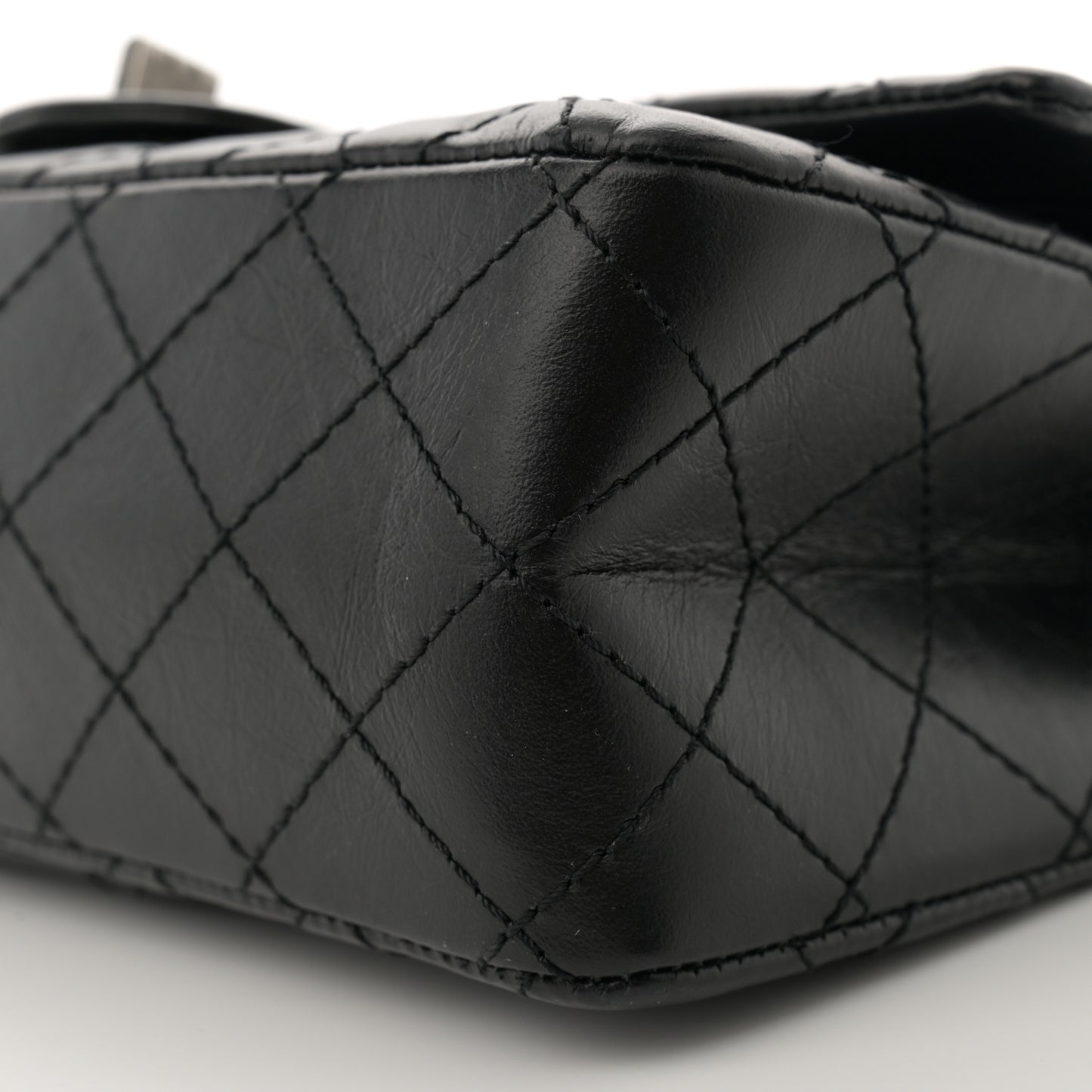 Aged Calfskin Quilted 2.55 Reissue 225 Flap Black