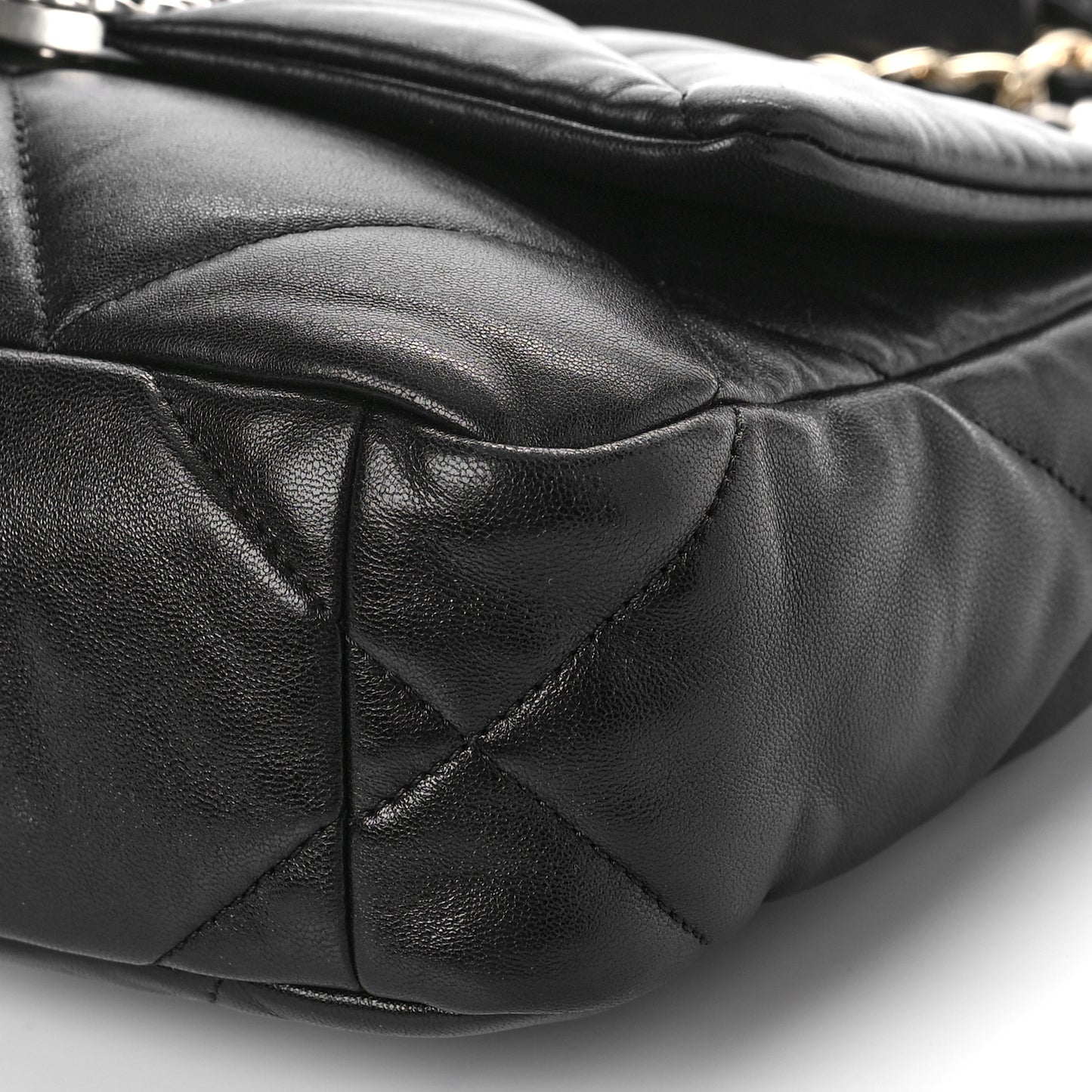 Lambskin Quilted Medium Chanel 19 Flap Black
