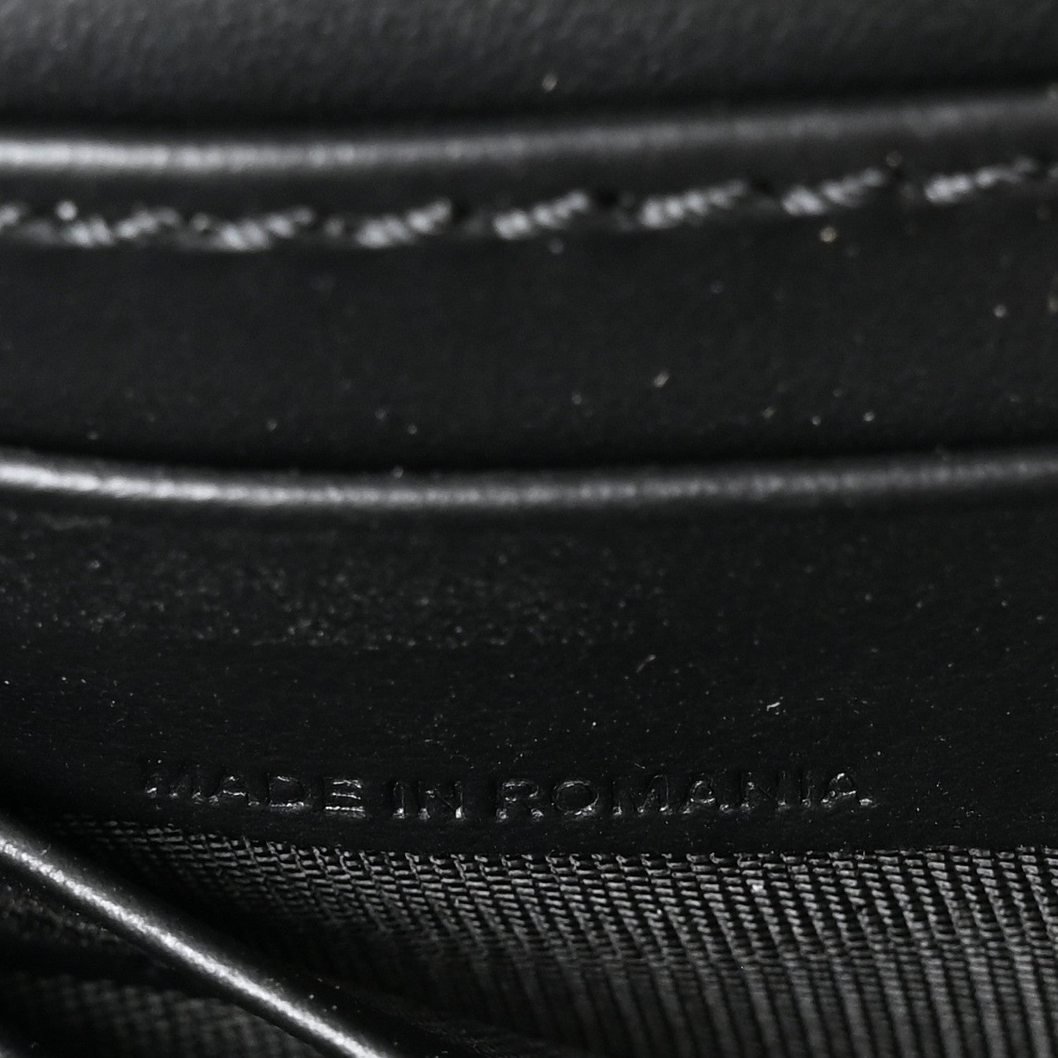 Burberry Derby Calfskin House Check Wallet On Chain Black 7 of 11