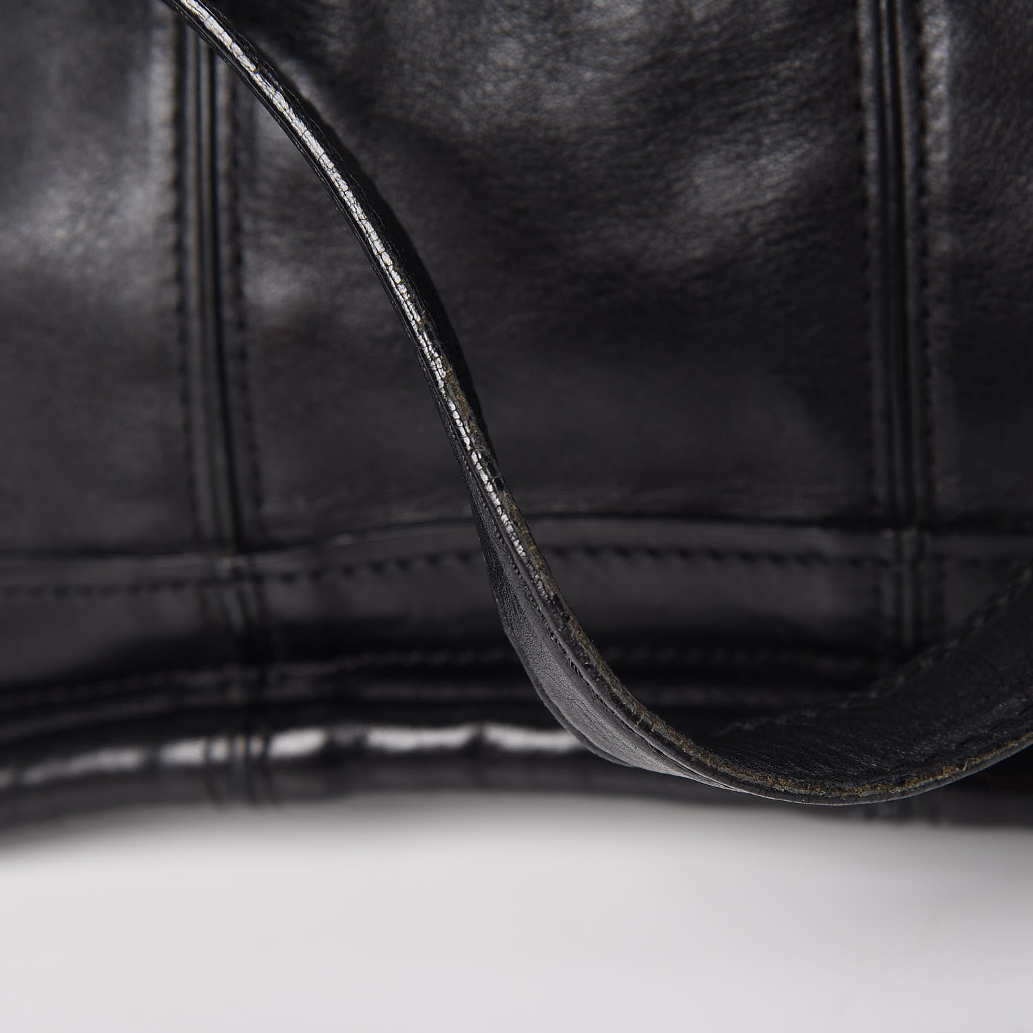 Chloe Calfskin Medium Paraty Tassel Black 11 of 13