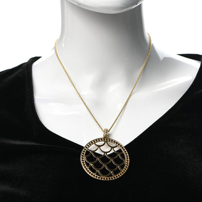 John Hardy 18K Yellow Gold Naga Circle Pendant Necklace 2 of 4
