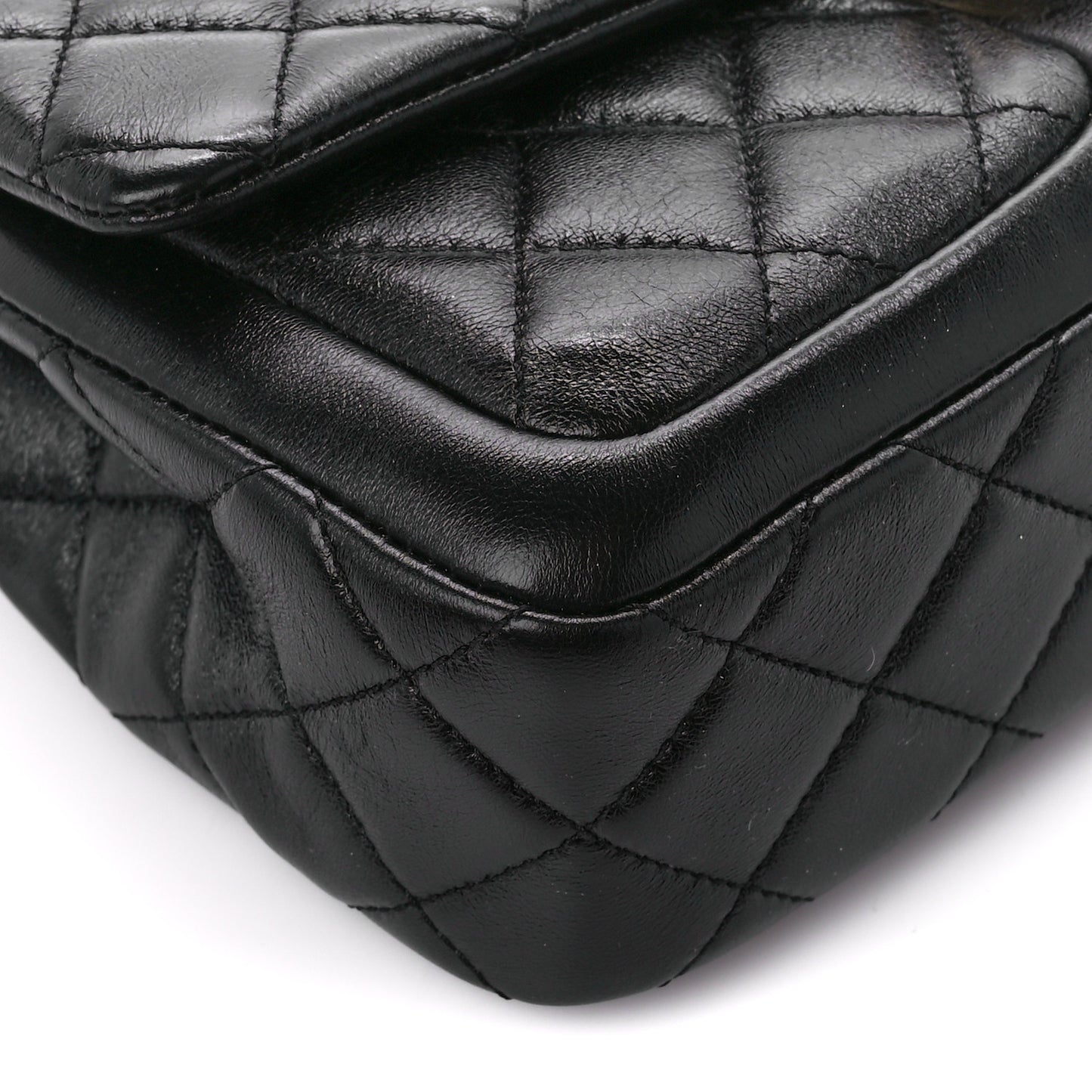Shiny Lambskin Quilted Small Daily Friend Flap Black
