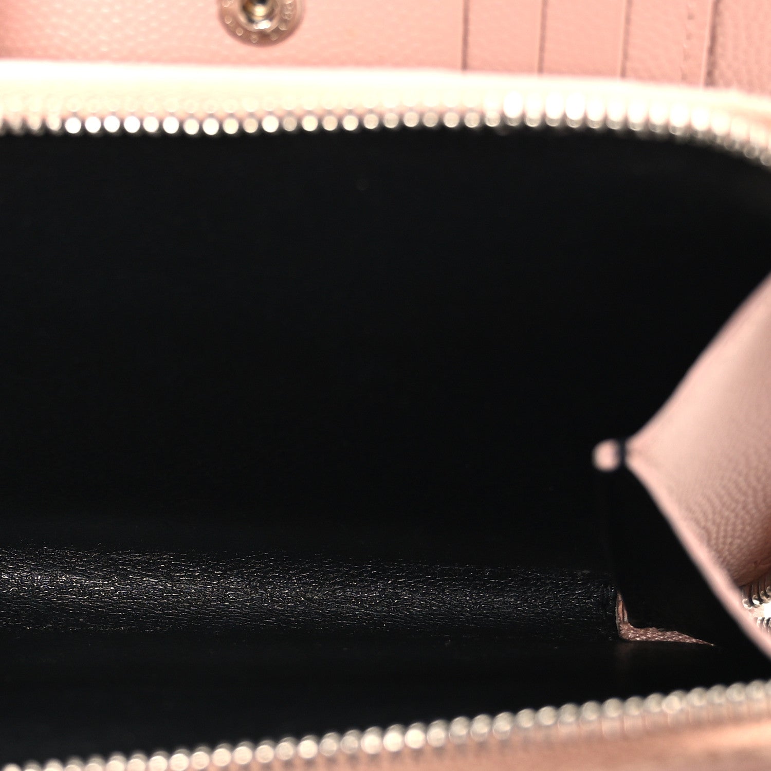 Saint Laurent Grain De Poudre Matelasse Chevron Monogram Compact Zip Around Wallet Pink 5 of 10