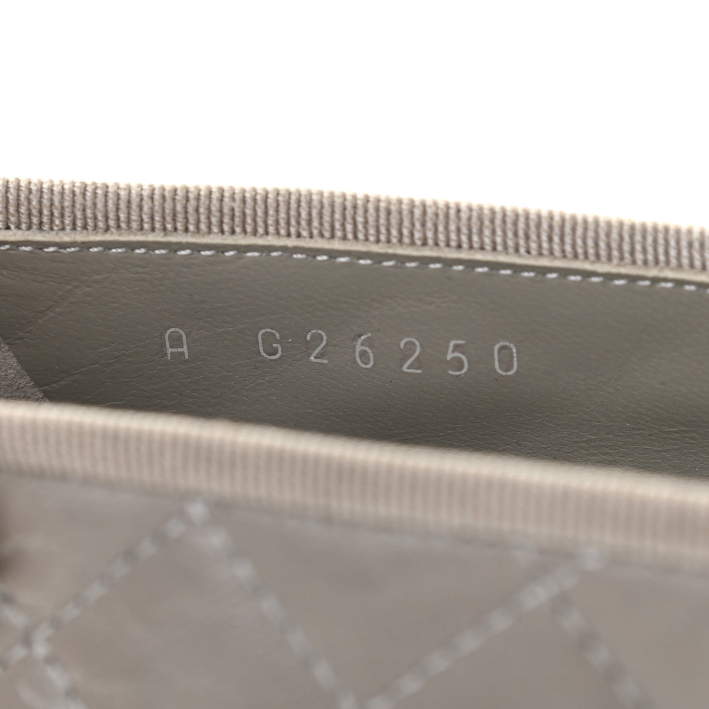 Crumpled Lambskin Quilted CC Ballerina Flats 35 Grey