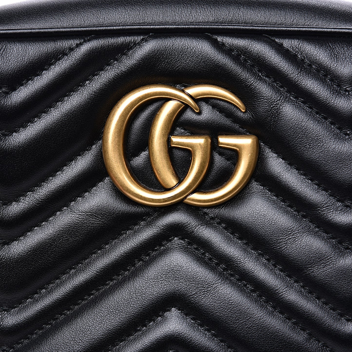 Calfskin Matelasse Small GG Marmont Chain Shoulder Bag Black