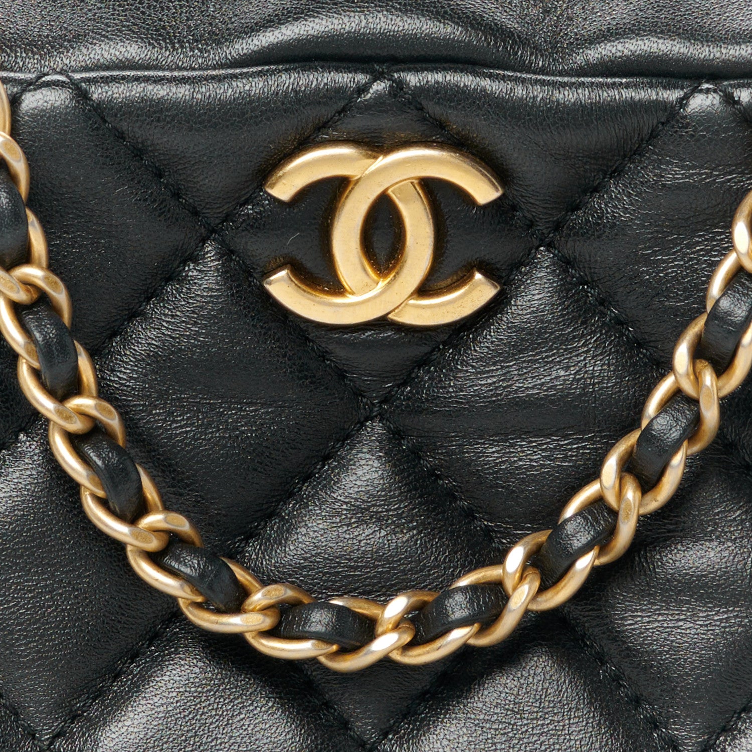 Chanel Lambskin Quilted CC Pearl Crush Camera Case Black 8 of 10