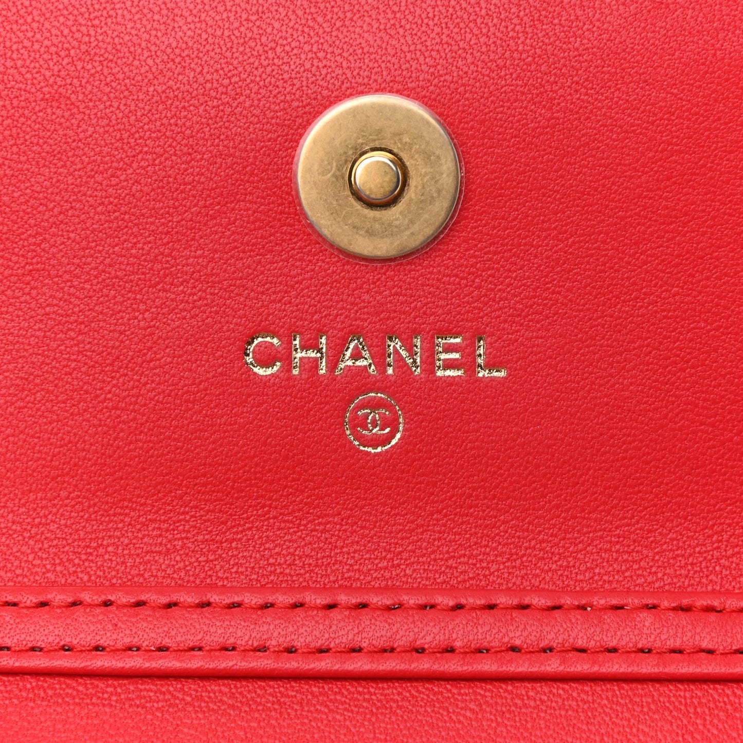 Lambskin Quilted Pearl Crush Clutch With Chain Red