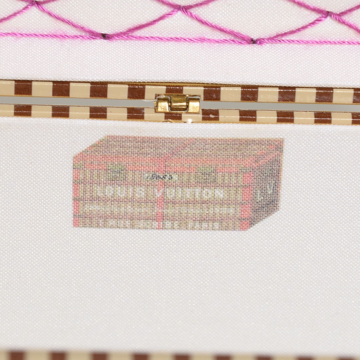 Louis Vuitton Birthday Malle Courrier Trunk Paperweight 7 of 7