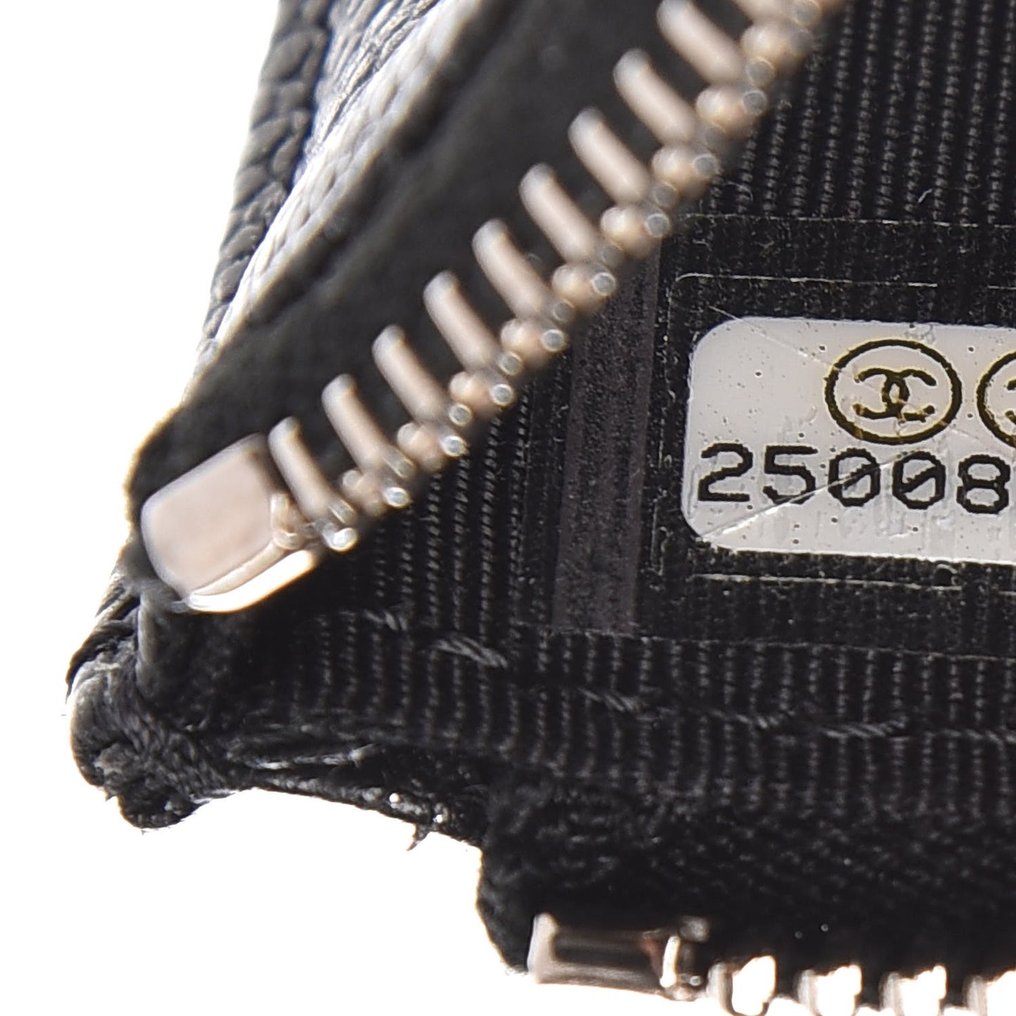 Iridescent Caviar Quilted Classic Zip Pouch Black