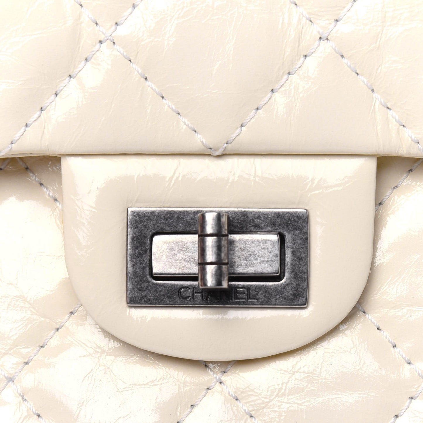 Aged Calfskin Quilted 2.55 Reissue 226 Flap Ivory